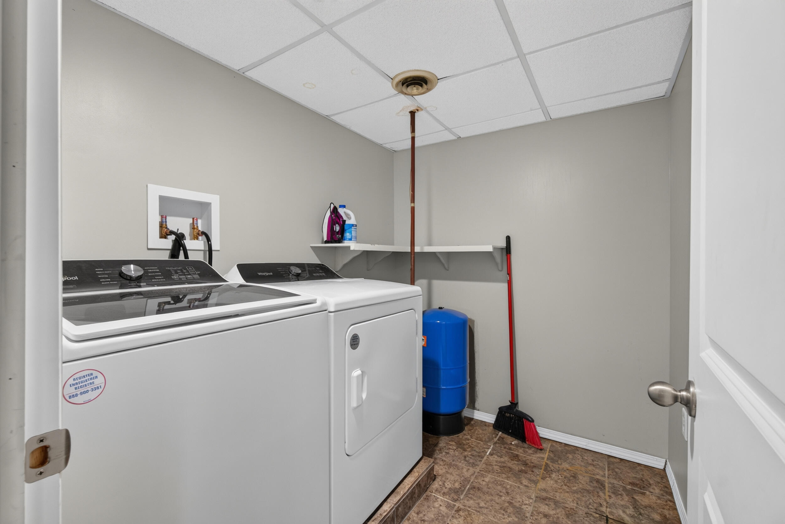 6423 Inverness Lane Property Photo 41