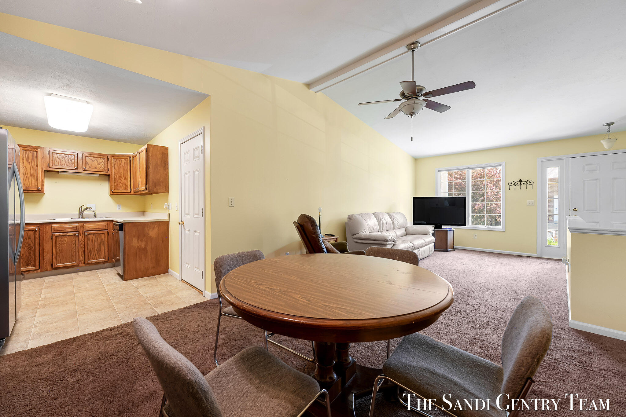 17632 Dustin Drive Property Photo 10