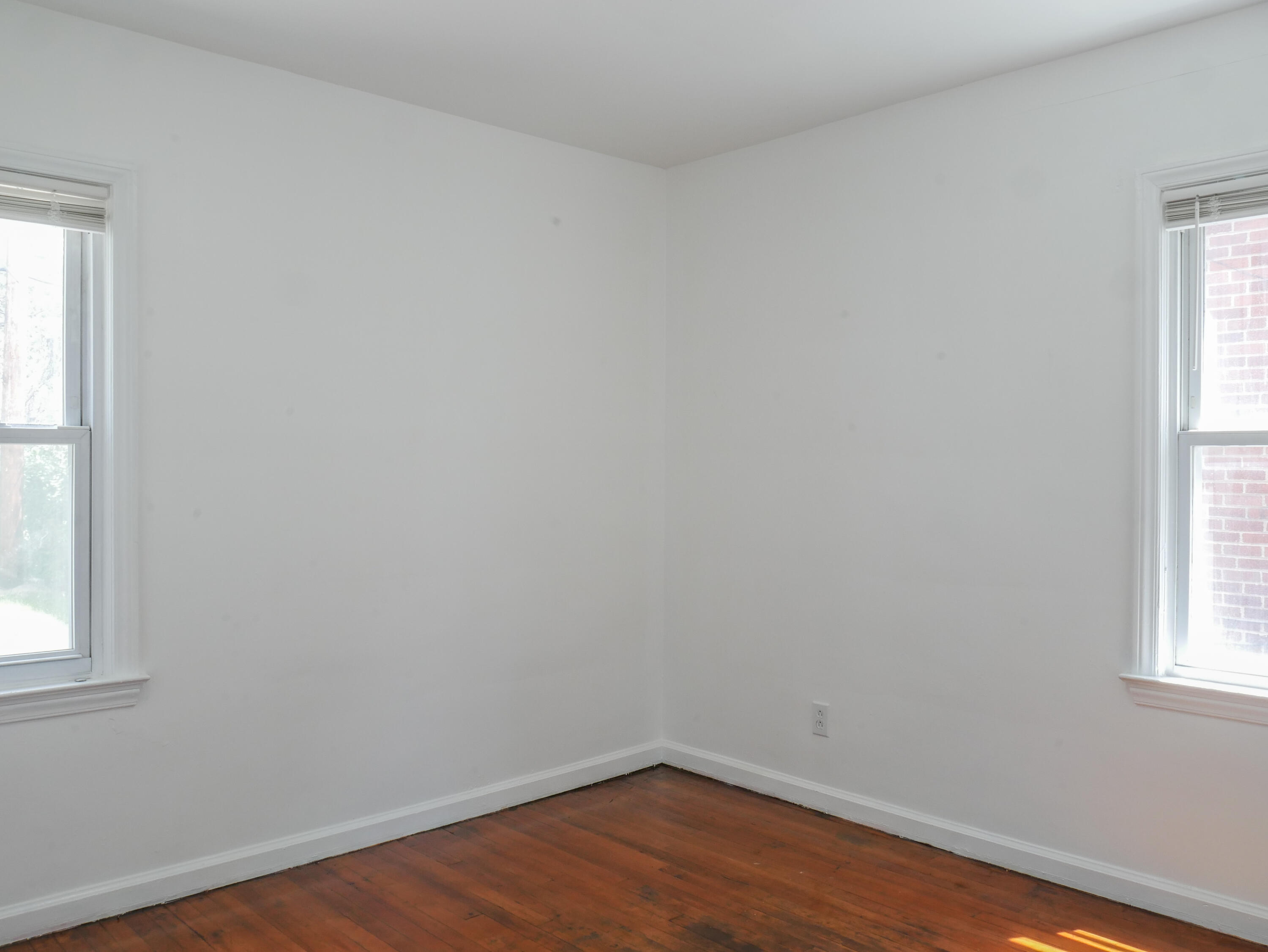 18938 Beland Street Property Photo 9
