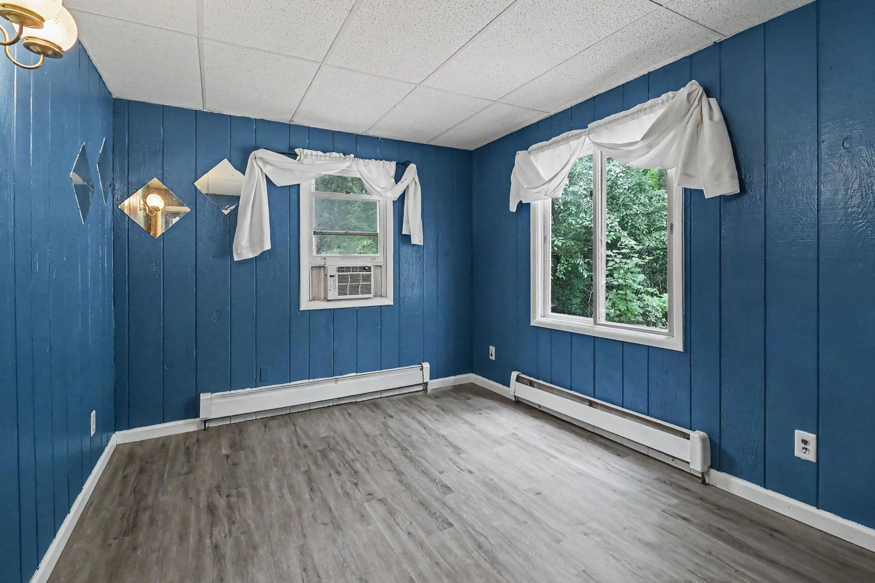 105 N Mike Street Property Photo 16