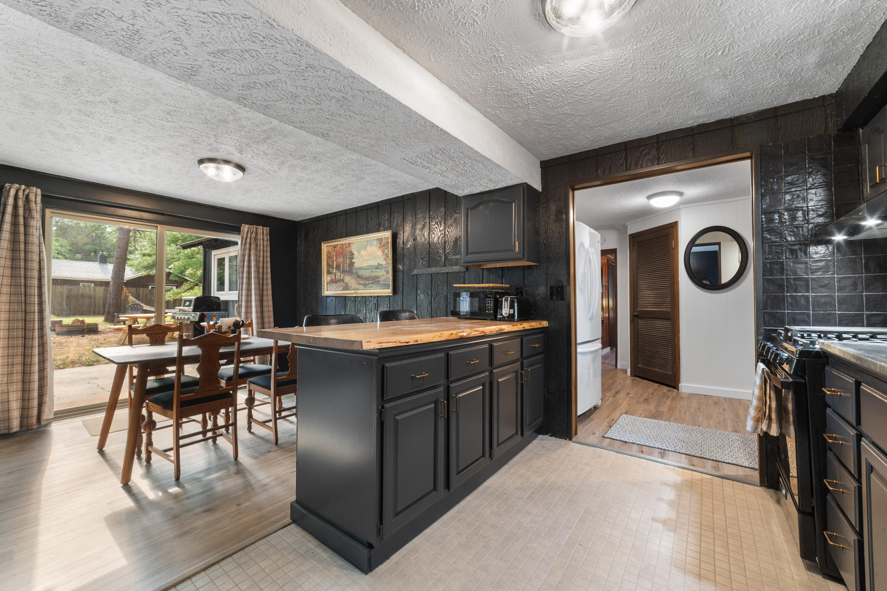 1880 Cherry Creek Trail Property Photo 10
