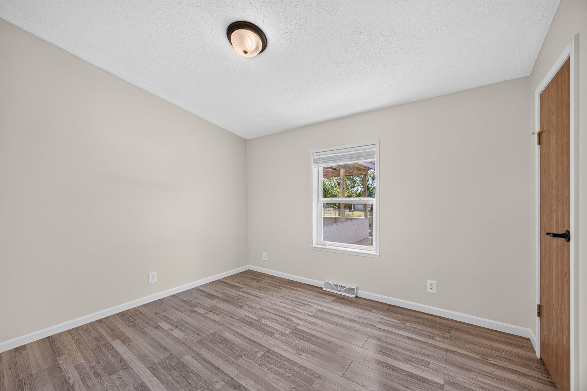 10100 W Jordan Road Property Photo 33