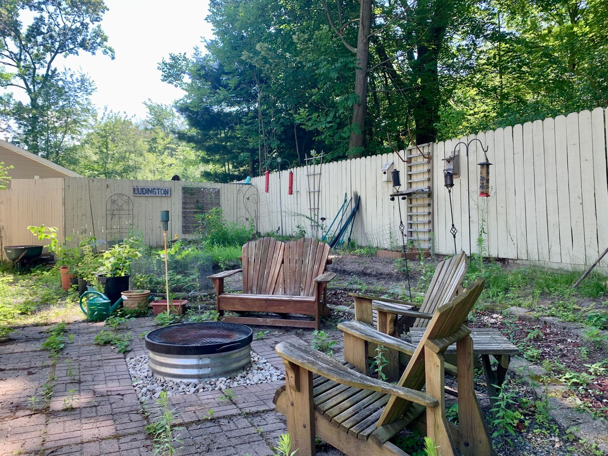 1579 N Marilyn Drive Property Photo 10