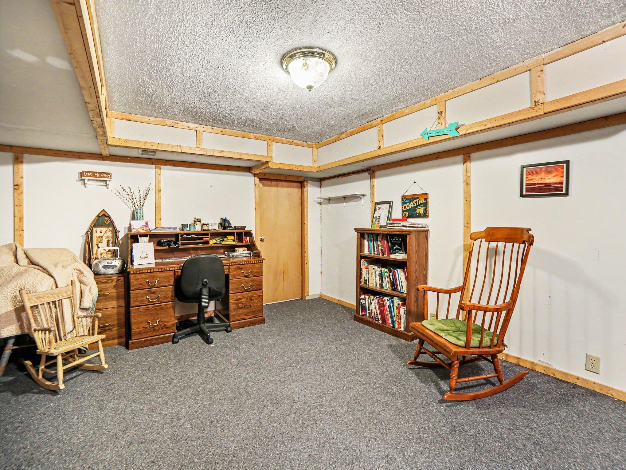 1579 N Marilyn Drive Property Photo 35