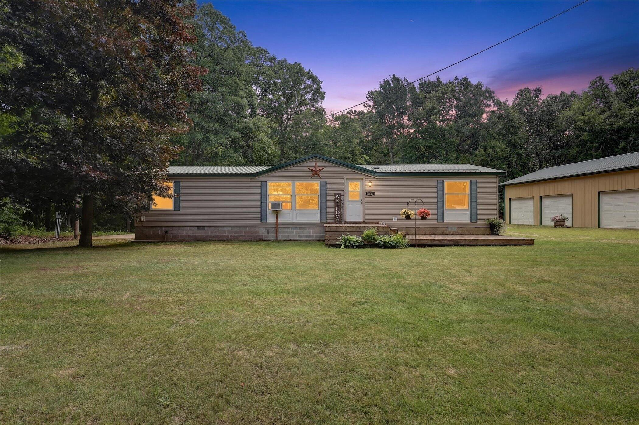 16300 Myers Lake Avenue Ne Property Photo 2