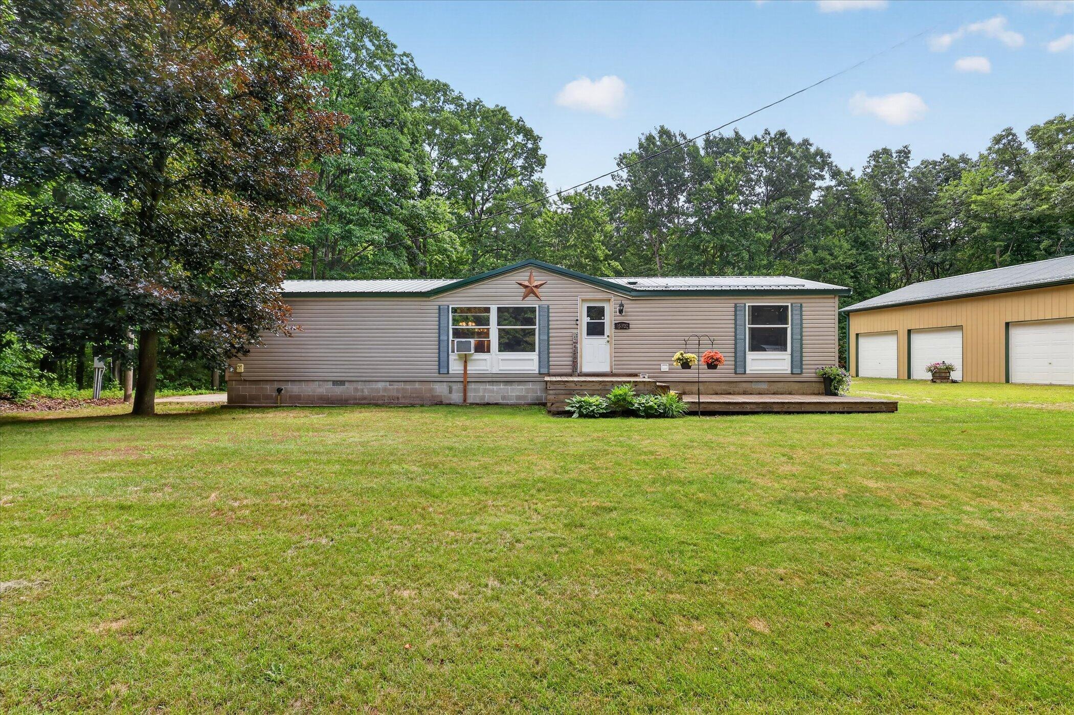 16300 Myers Lake Avenue Ne Property Photo 4