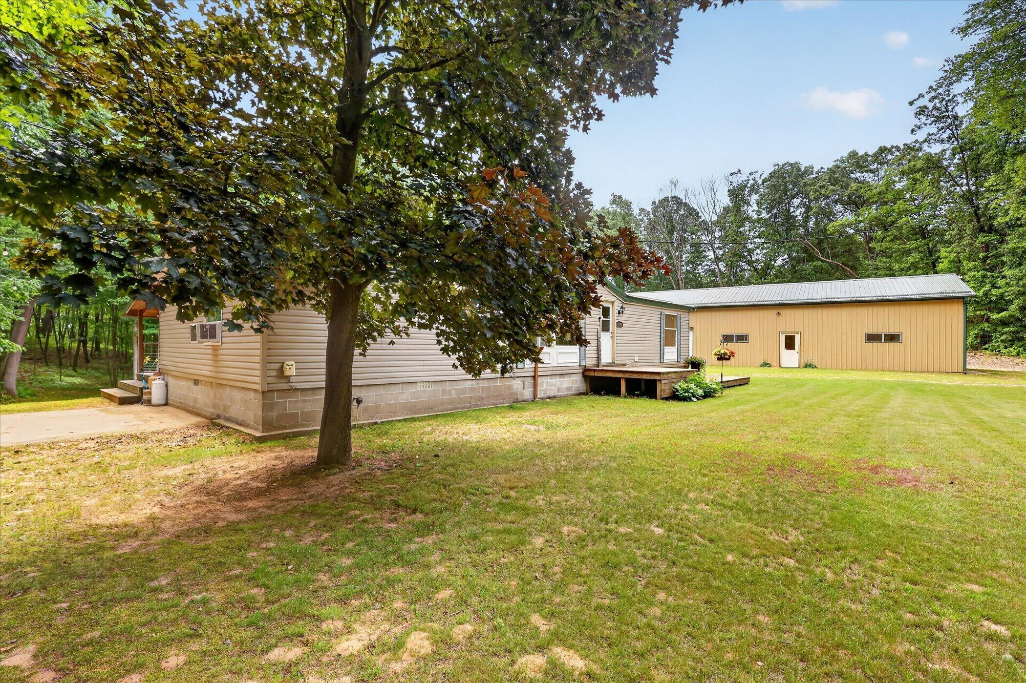16300 Myers Lake Avenue Ne Property Photo 6