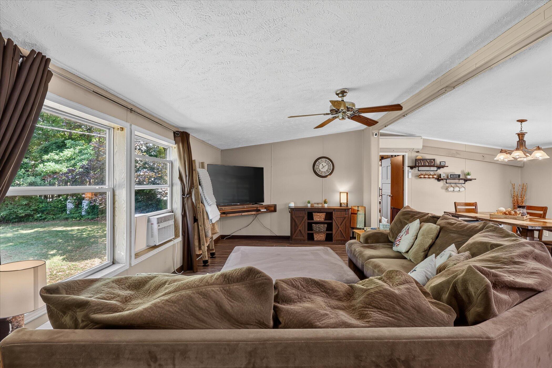 16300 Myers Lake Avenue Ne Property Photo 8