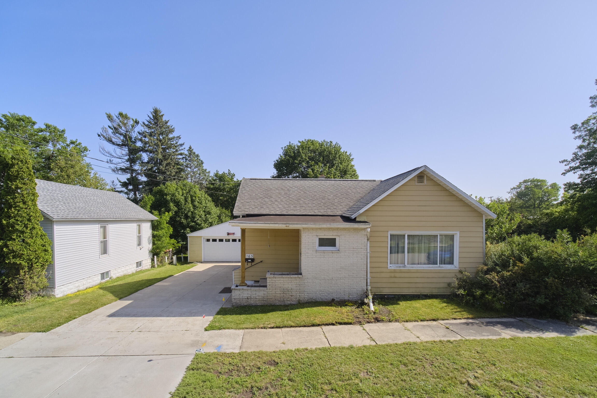 163 Van Buren Street Property Photo 1