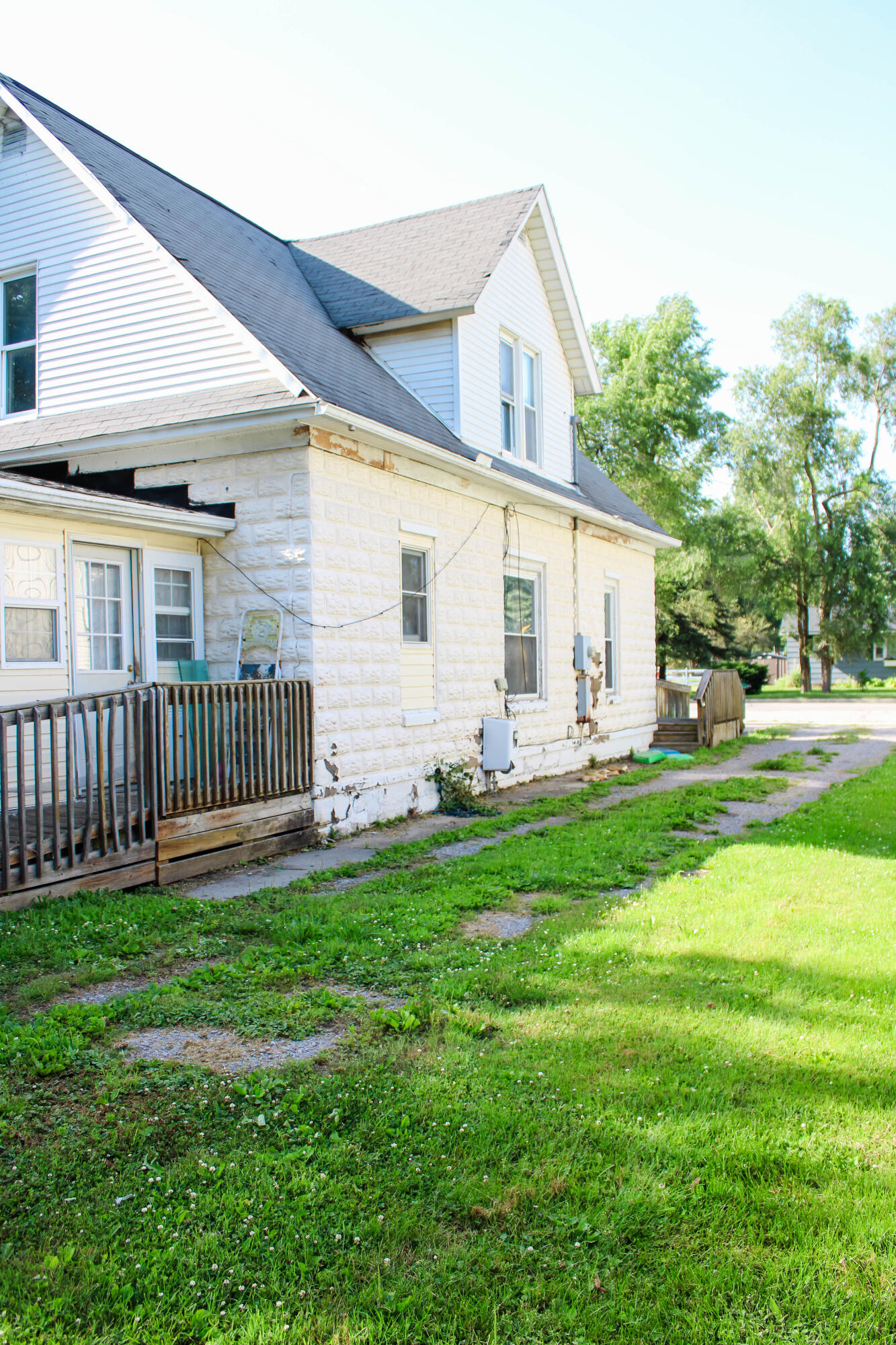 257 W Chicago Blvd Property Photo 6