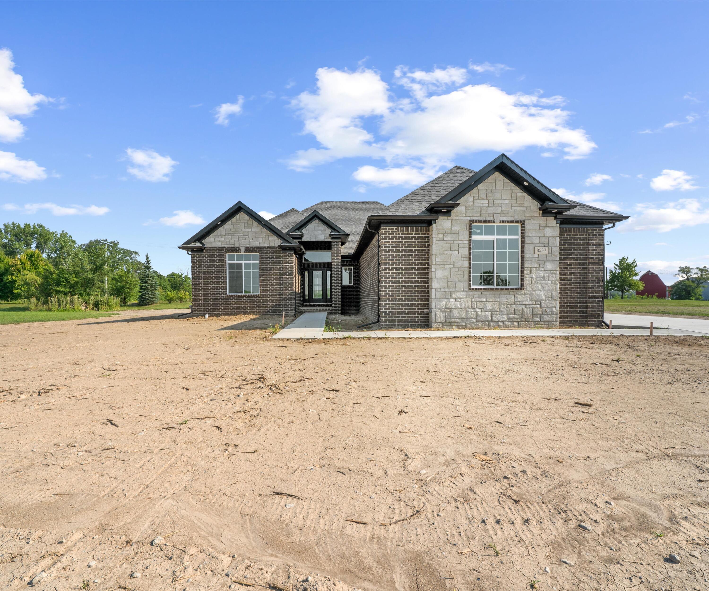 8513 Cobblestone Drive Property Photo 1