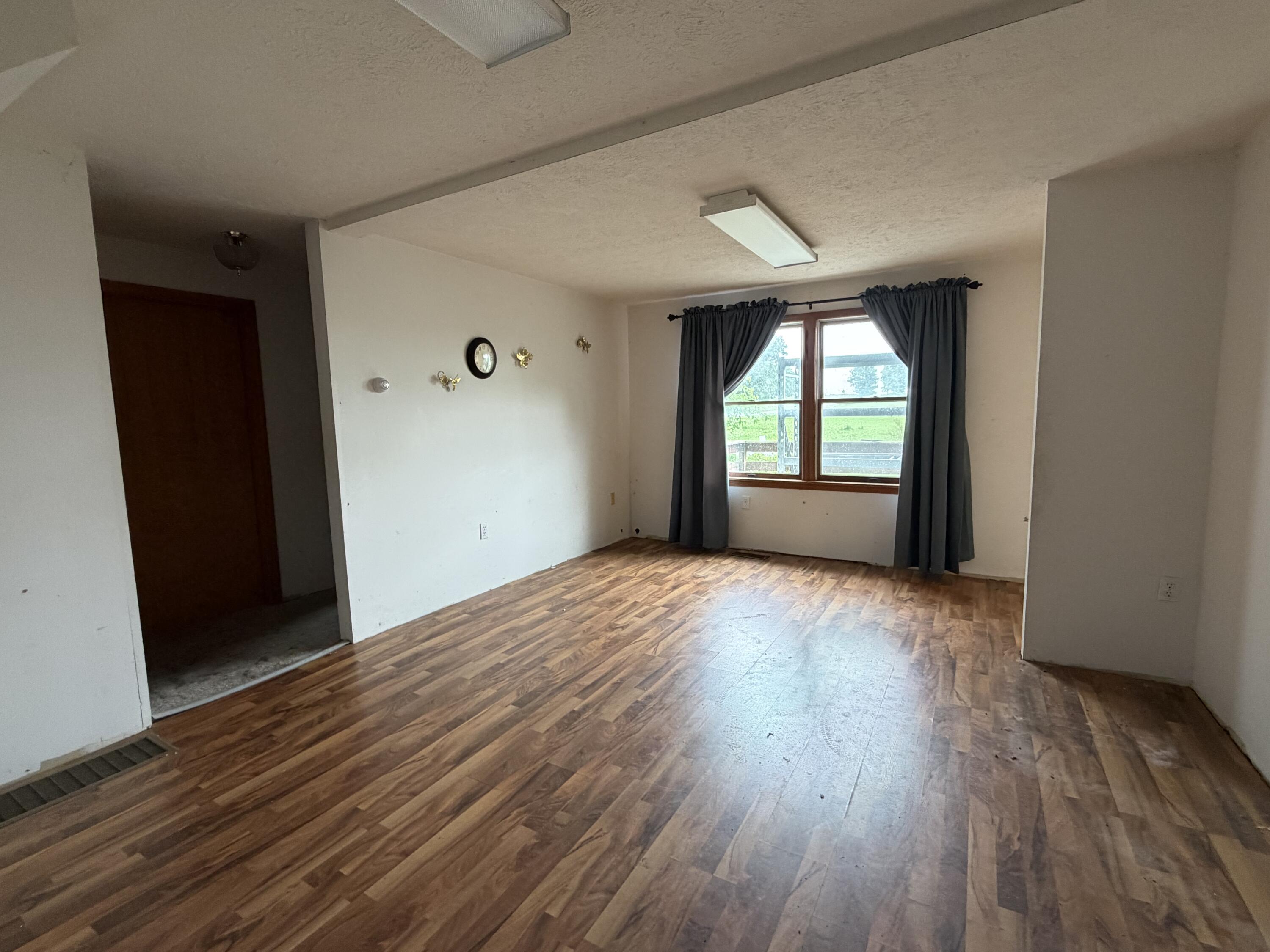 4488 Miriam Road Property Photo 10