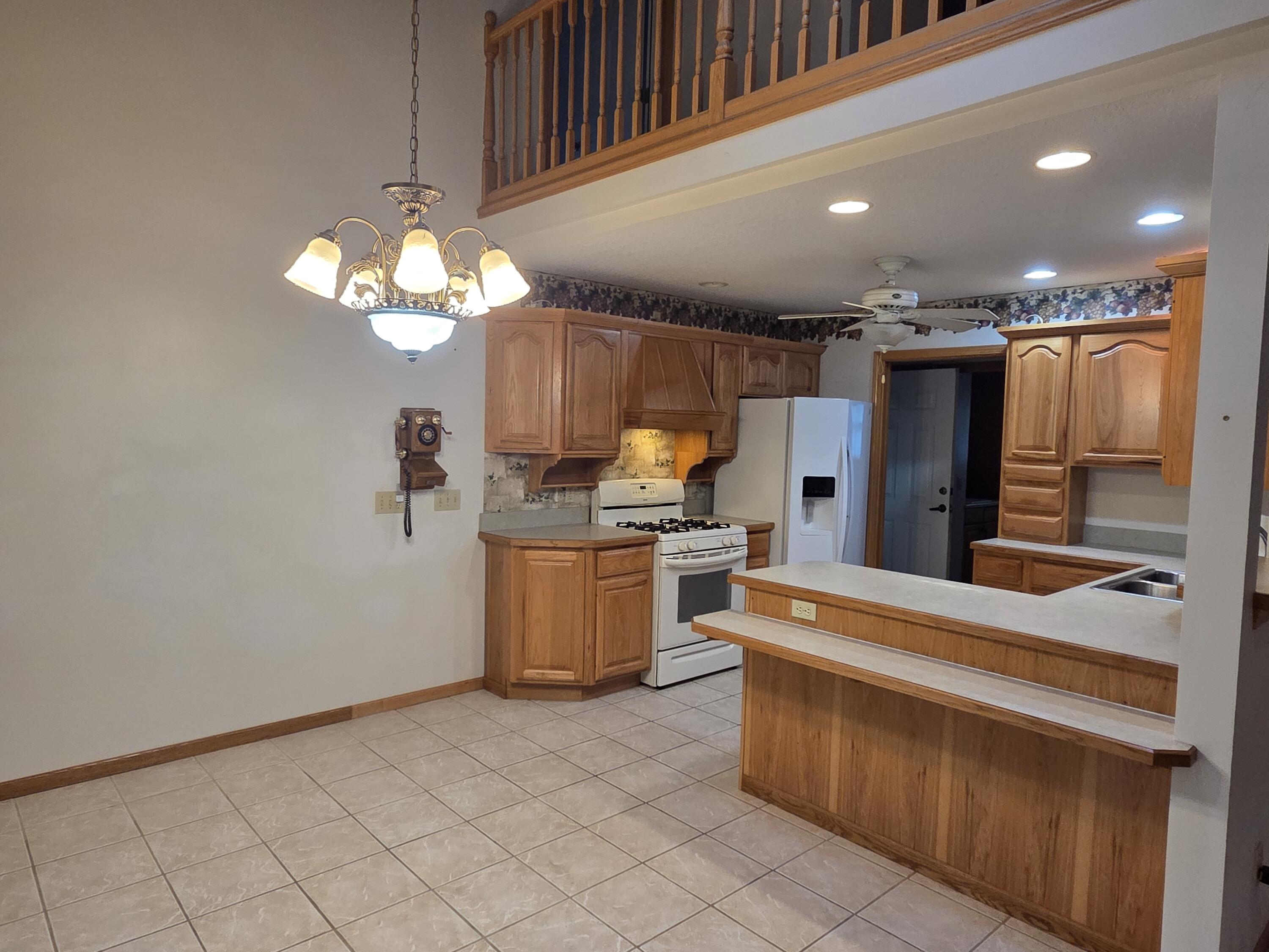 8518 3rd Street Property Photo 3