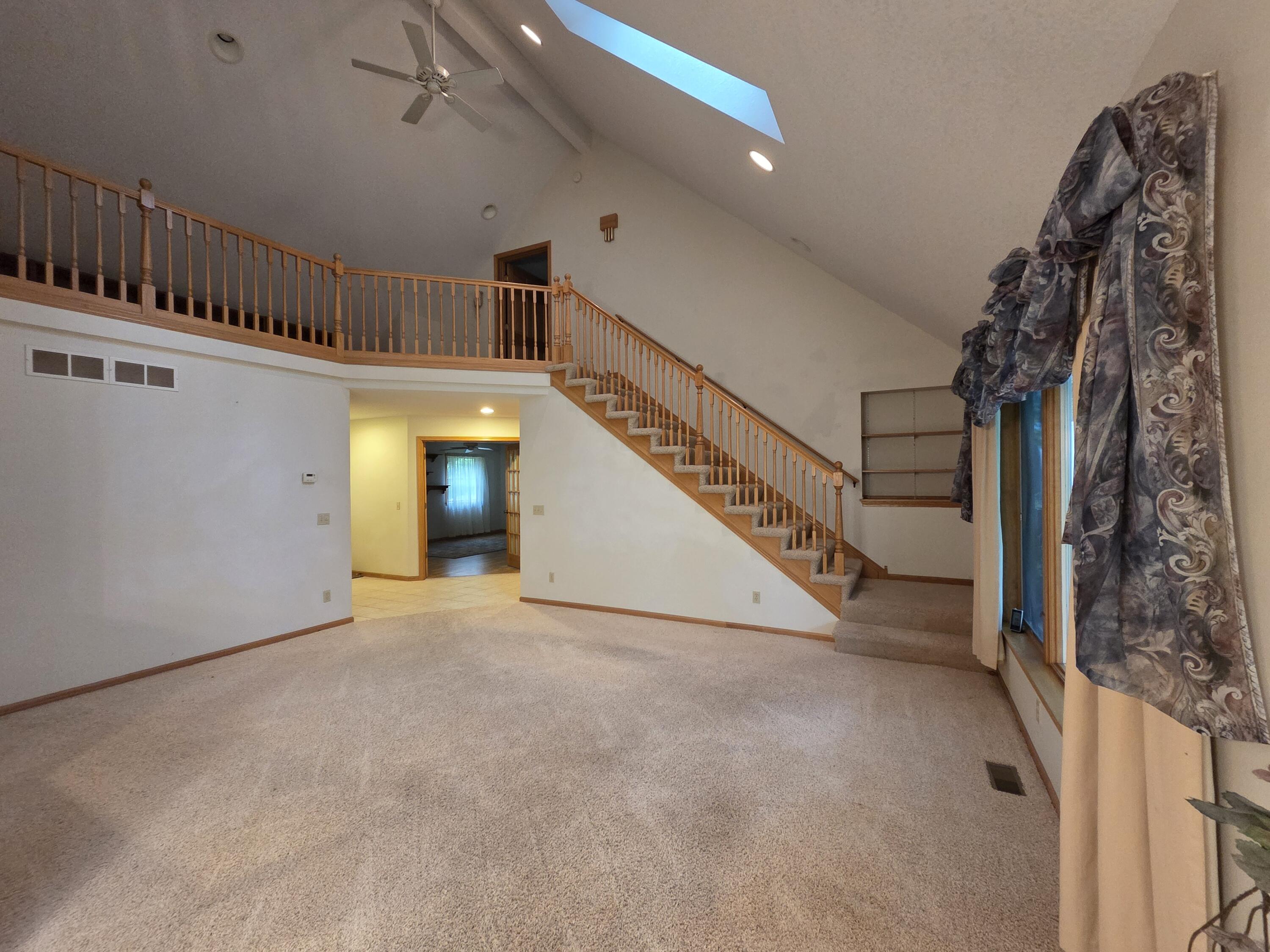 8518 3rd Street Property Photo 5