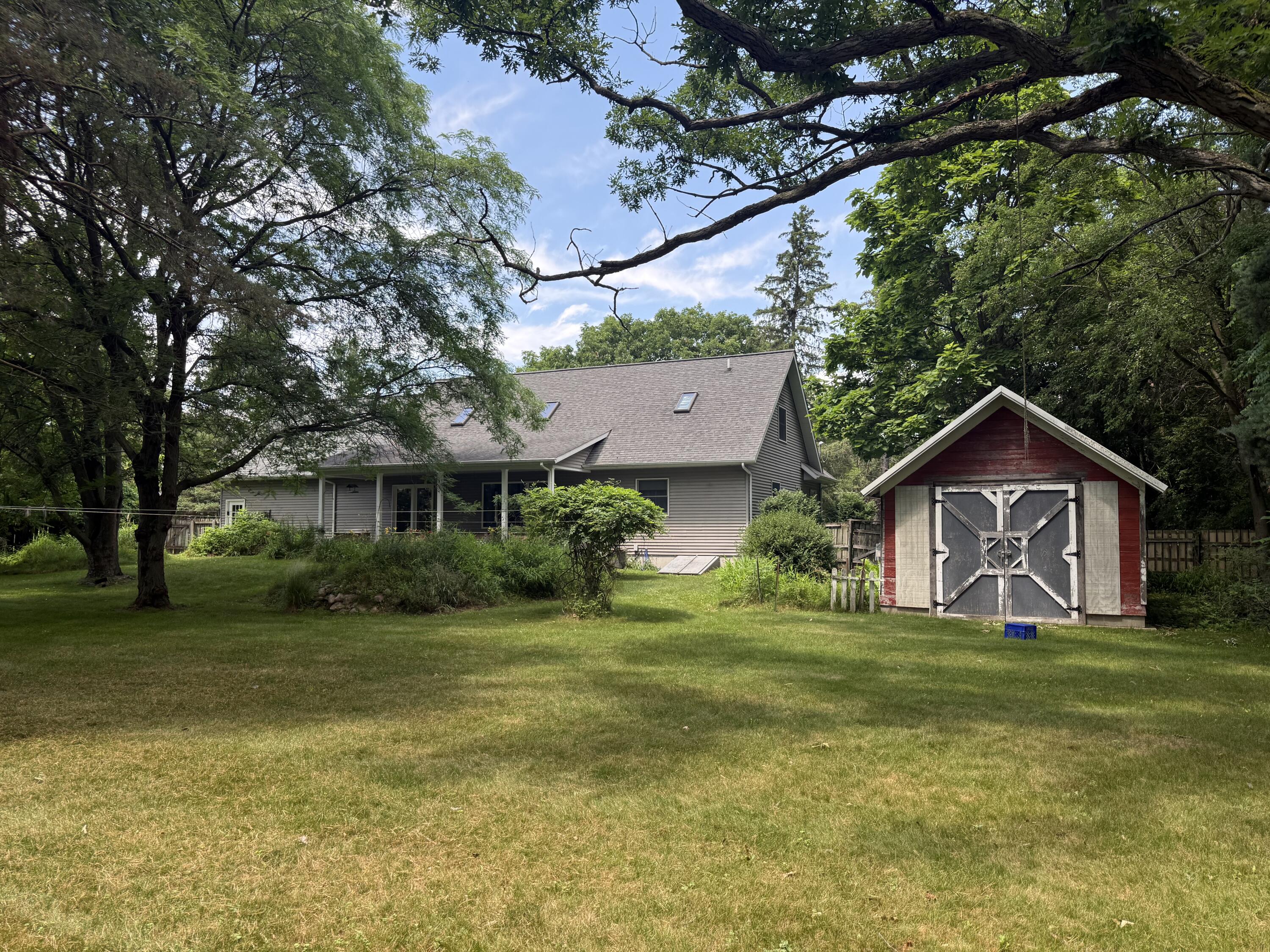 8518 3rd Street Property Photo 10