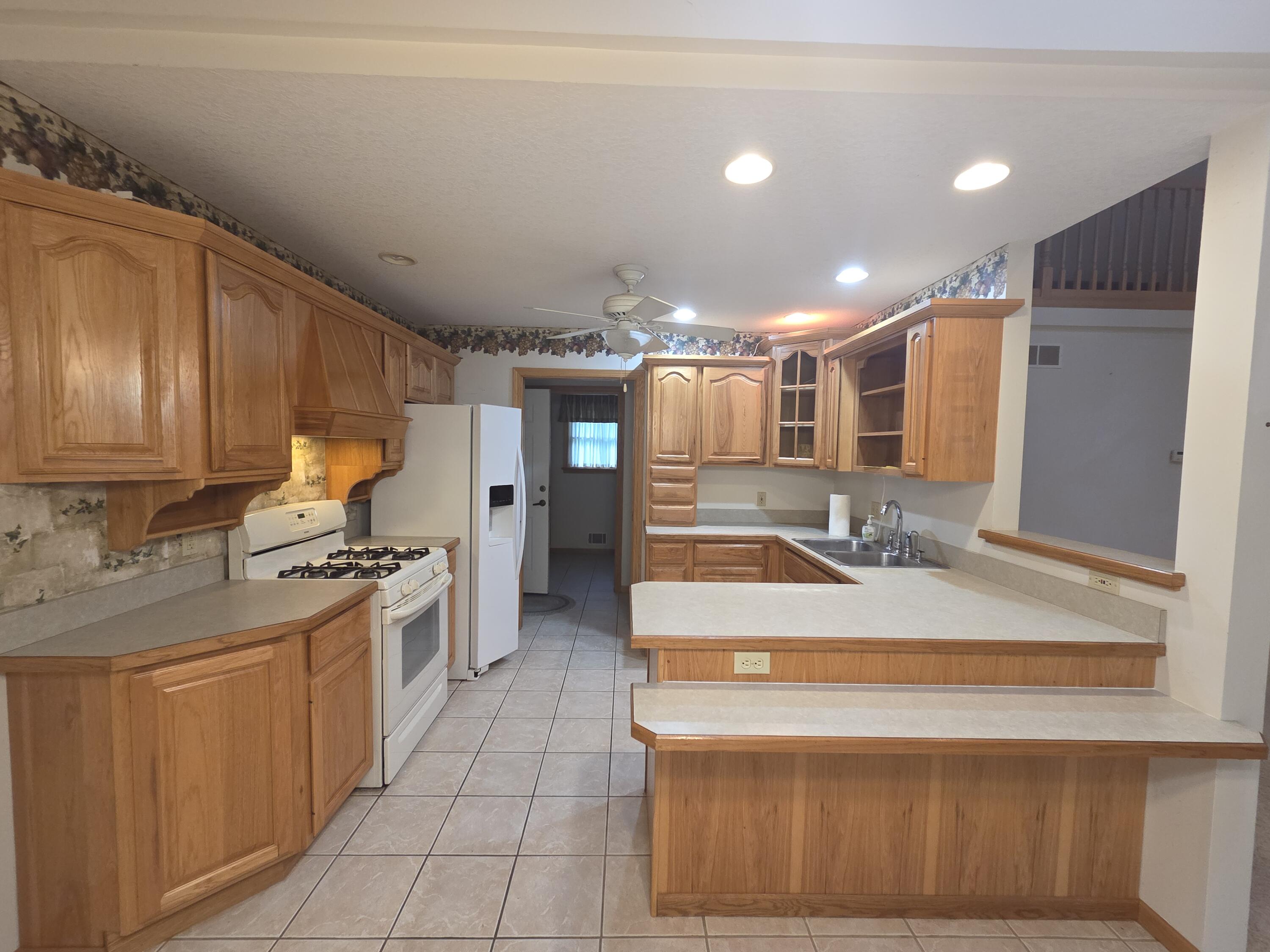 8518 3rd Street Property Photo 12
