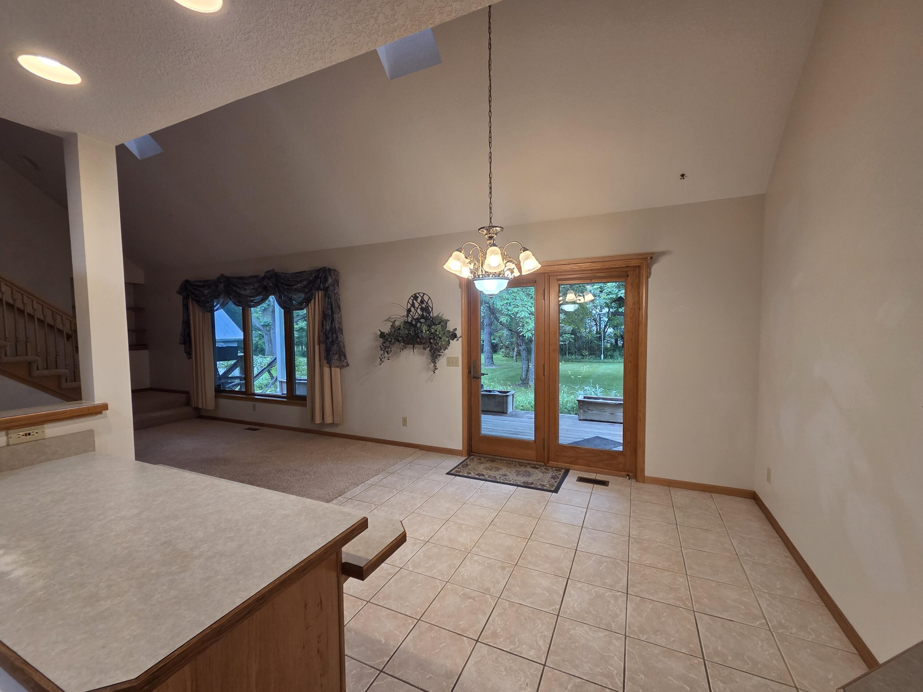 8518 3rd Street Property Photo 13