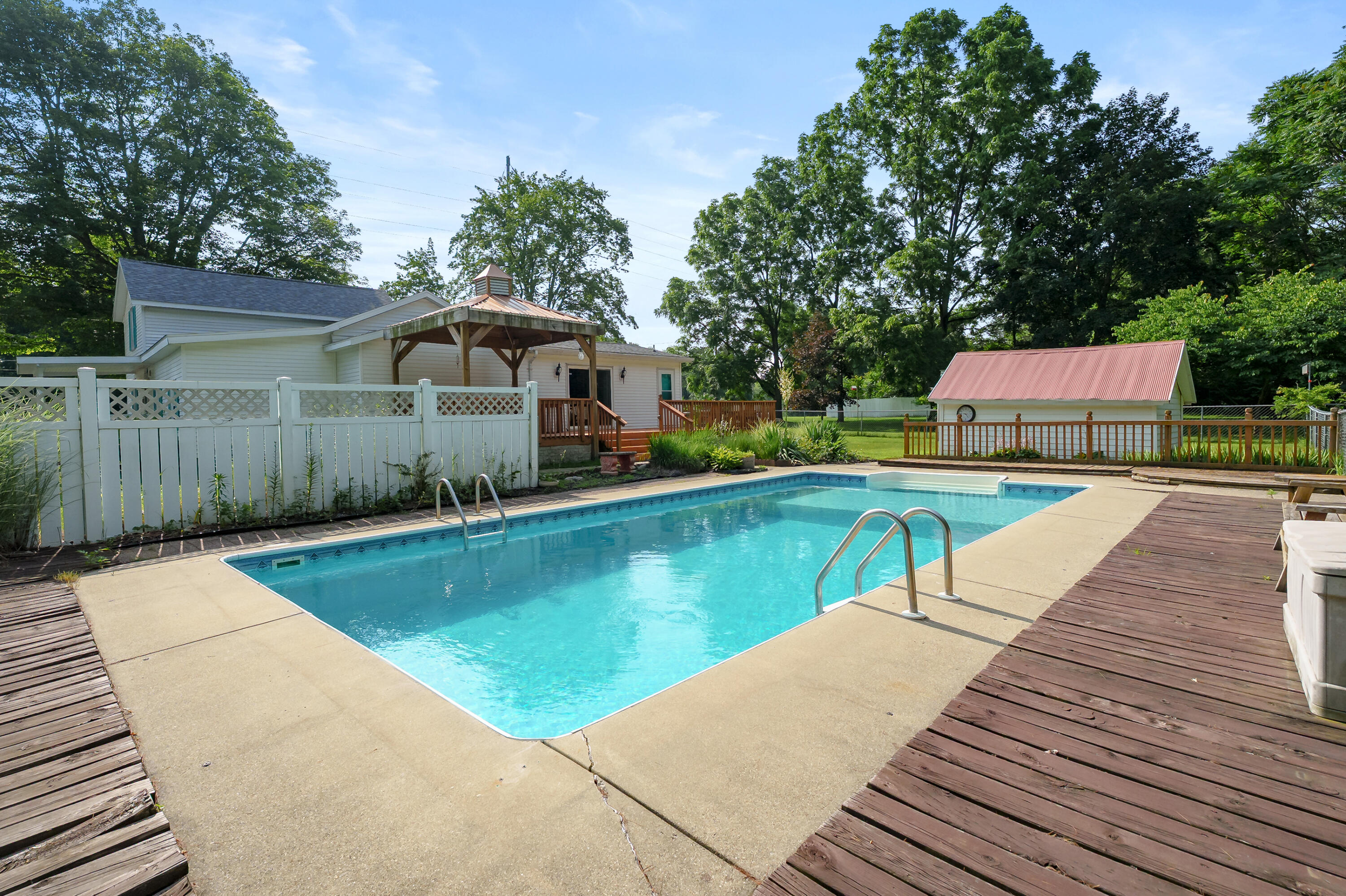 59418 65th Street Property Photo 3
