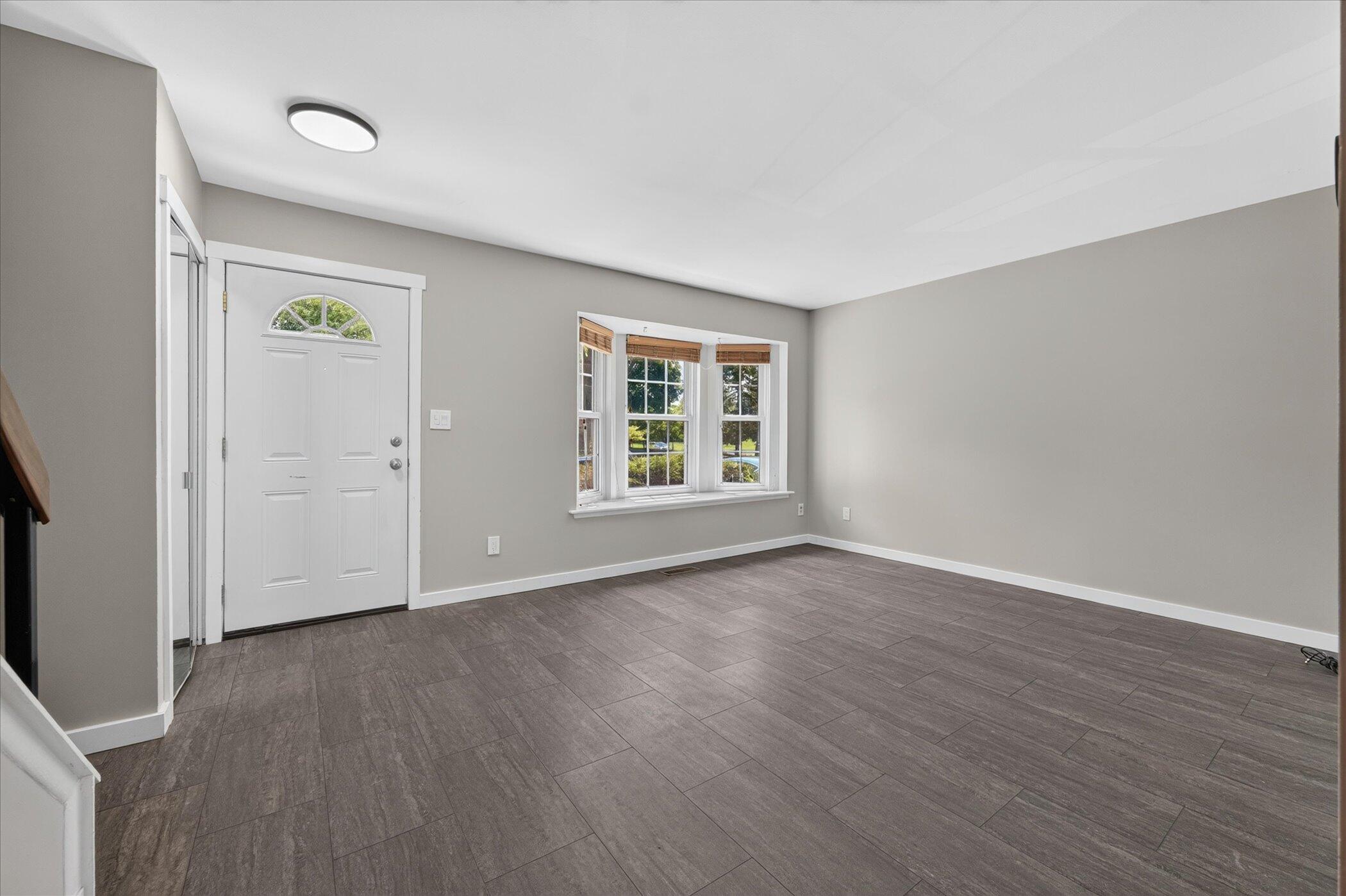 3477 Burbank Drive Property Photo 8