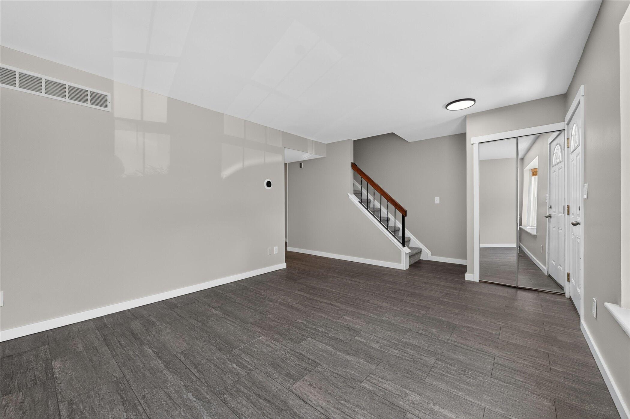 3477 Burbank Drive Property Photo 10