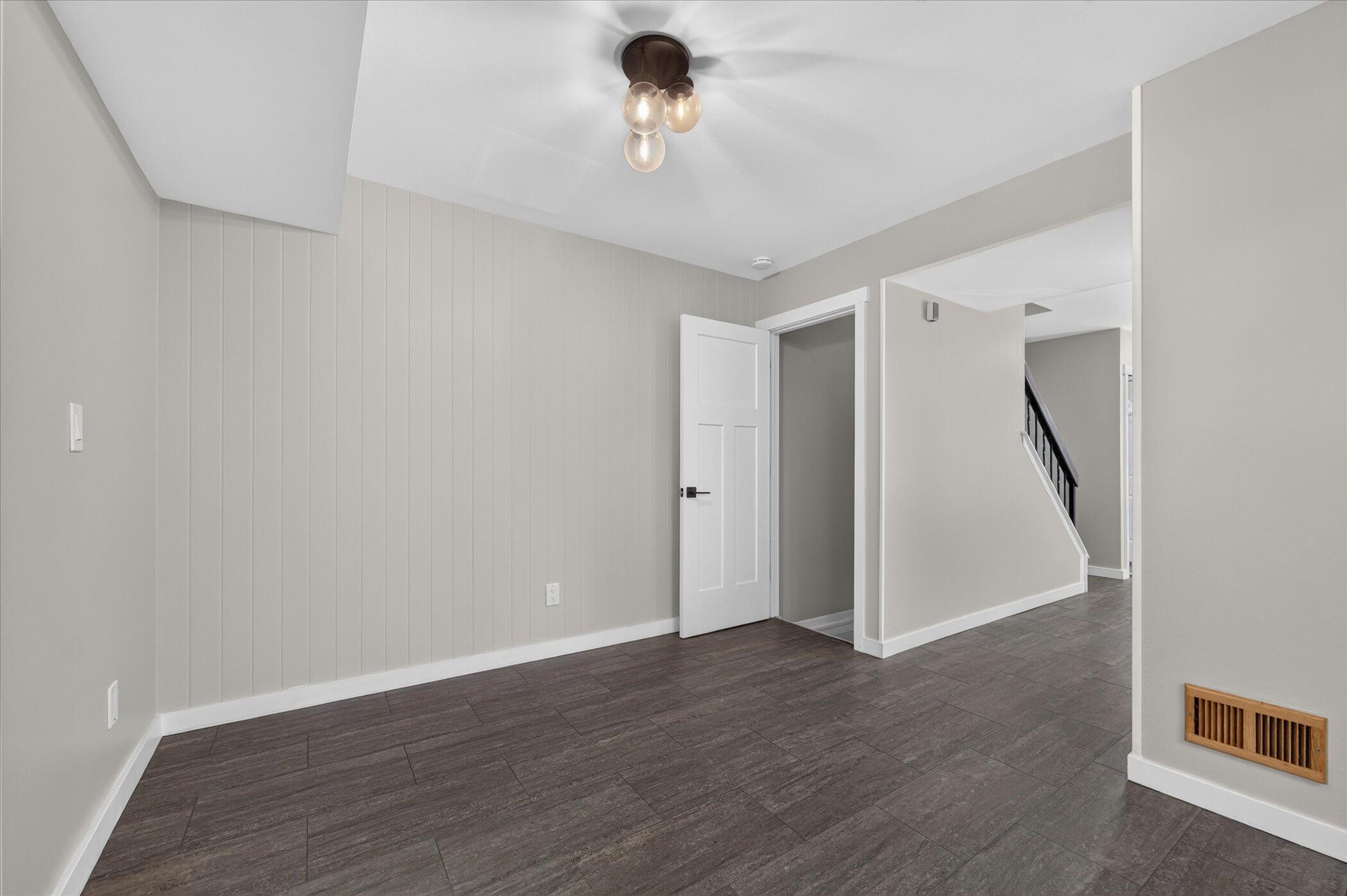 3477 Burbank Drive Property Photo 12