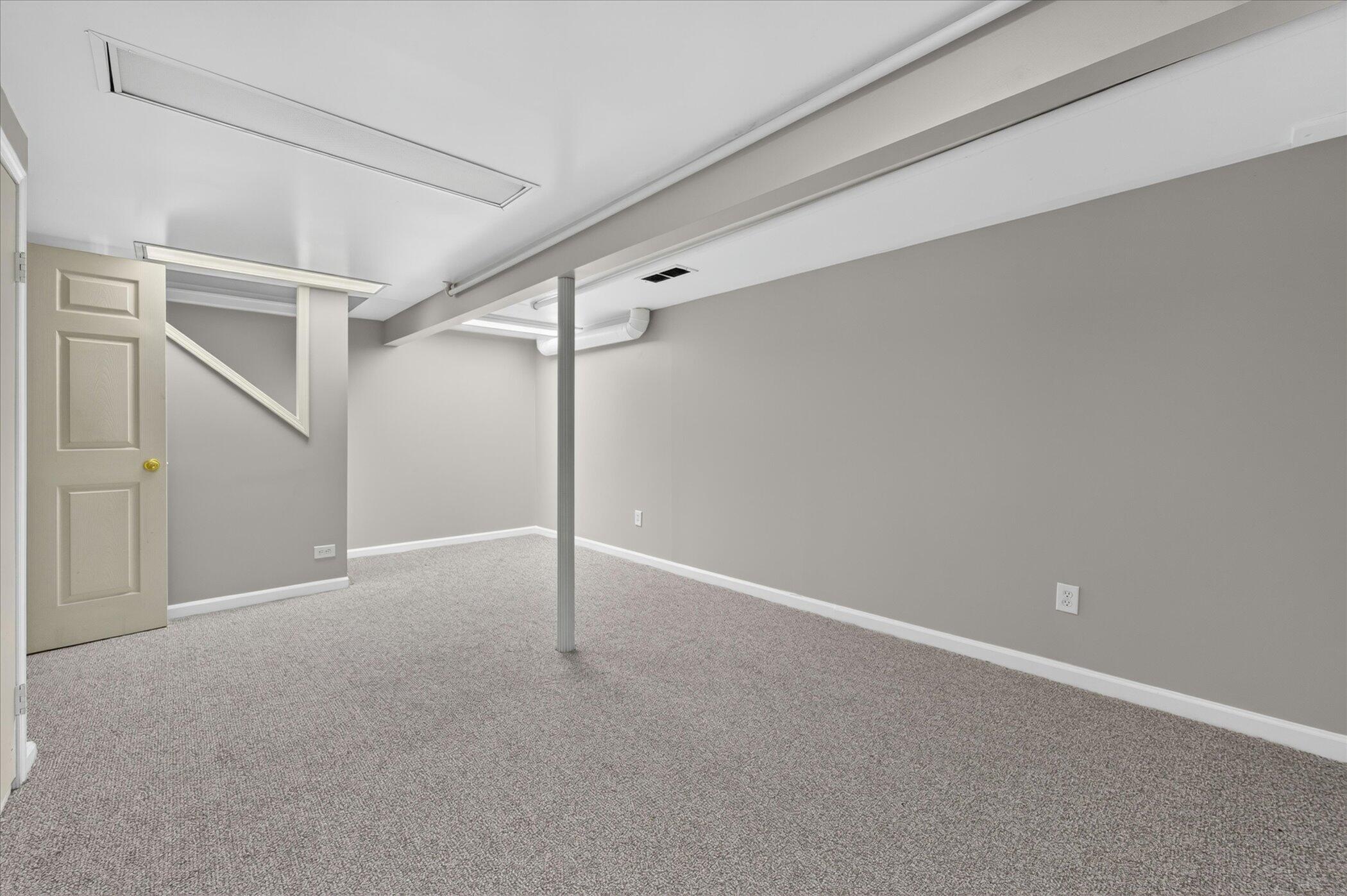 3477 Burbank Drive Property Photo 32