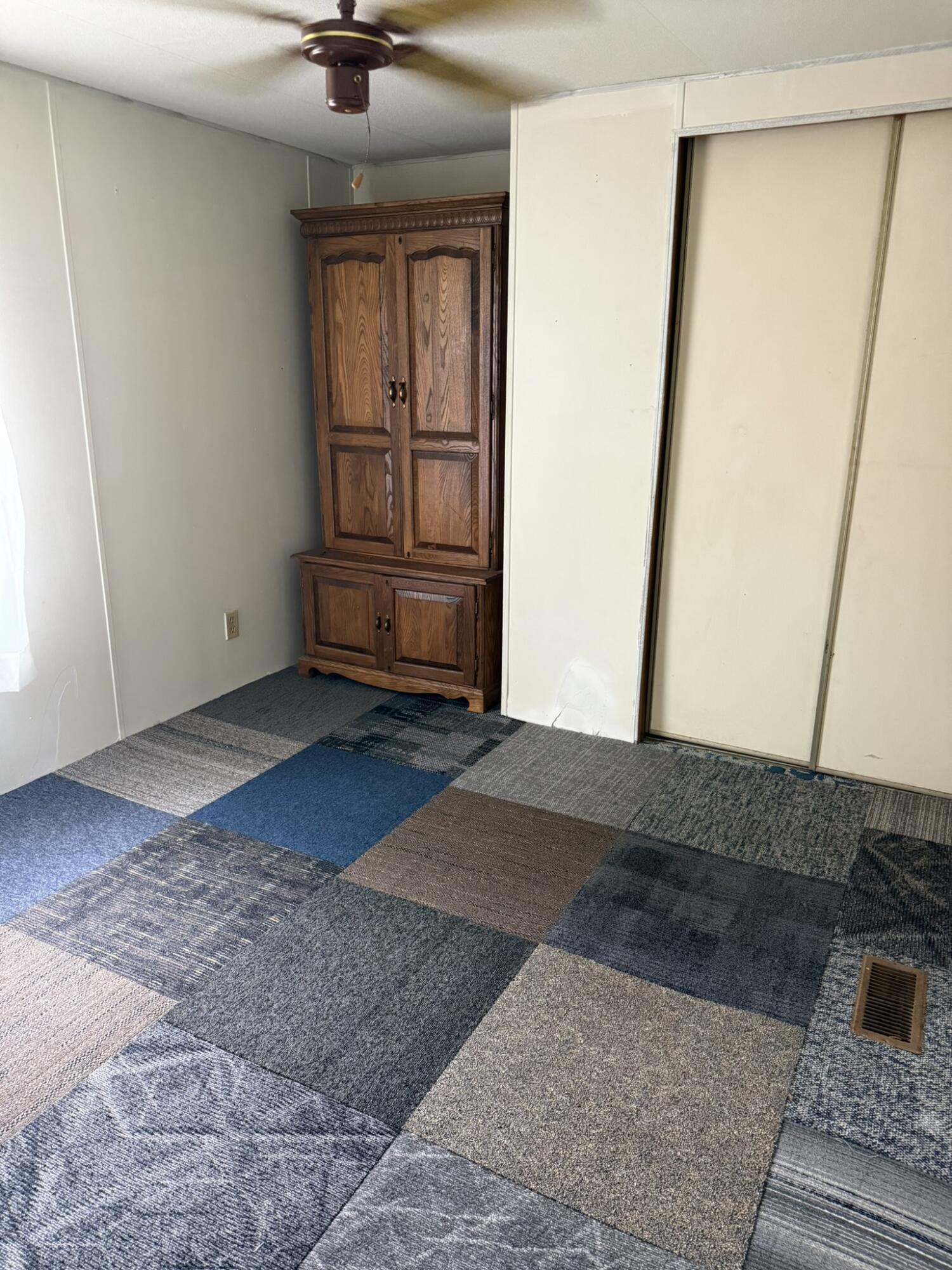 669 Linden Road Property Photo 7