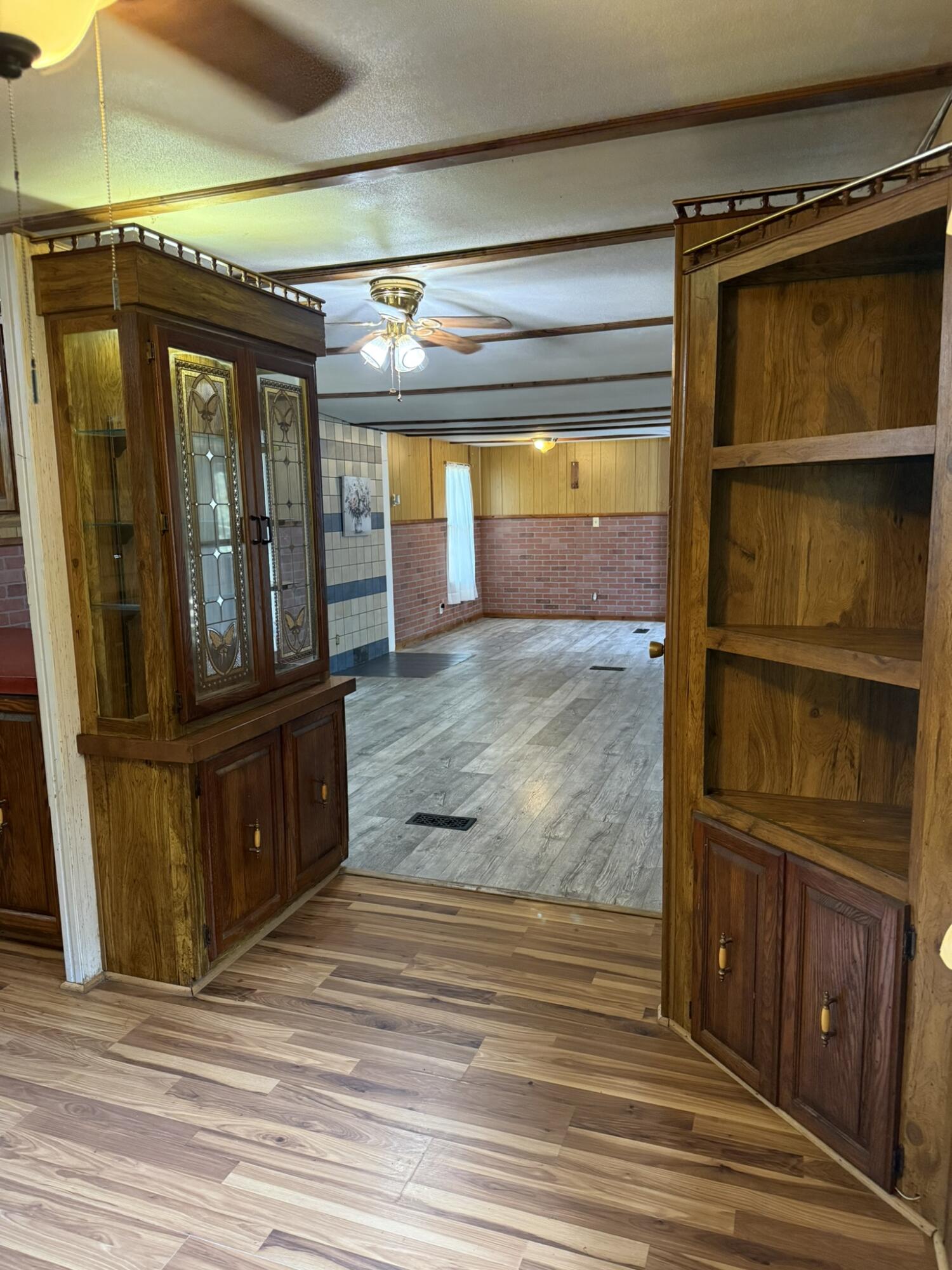 669 Linden Road Property Photo 11