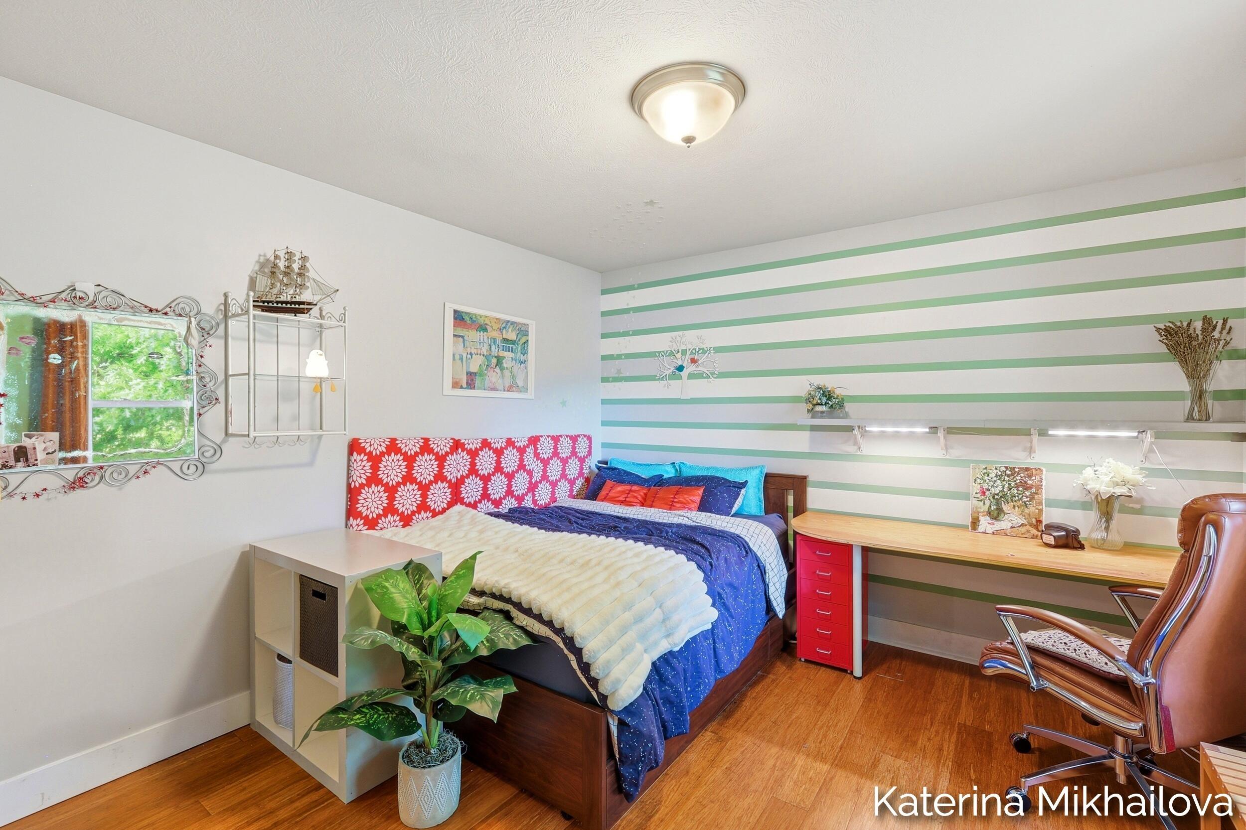 651 Ludington Avenue Property Photo 38
