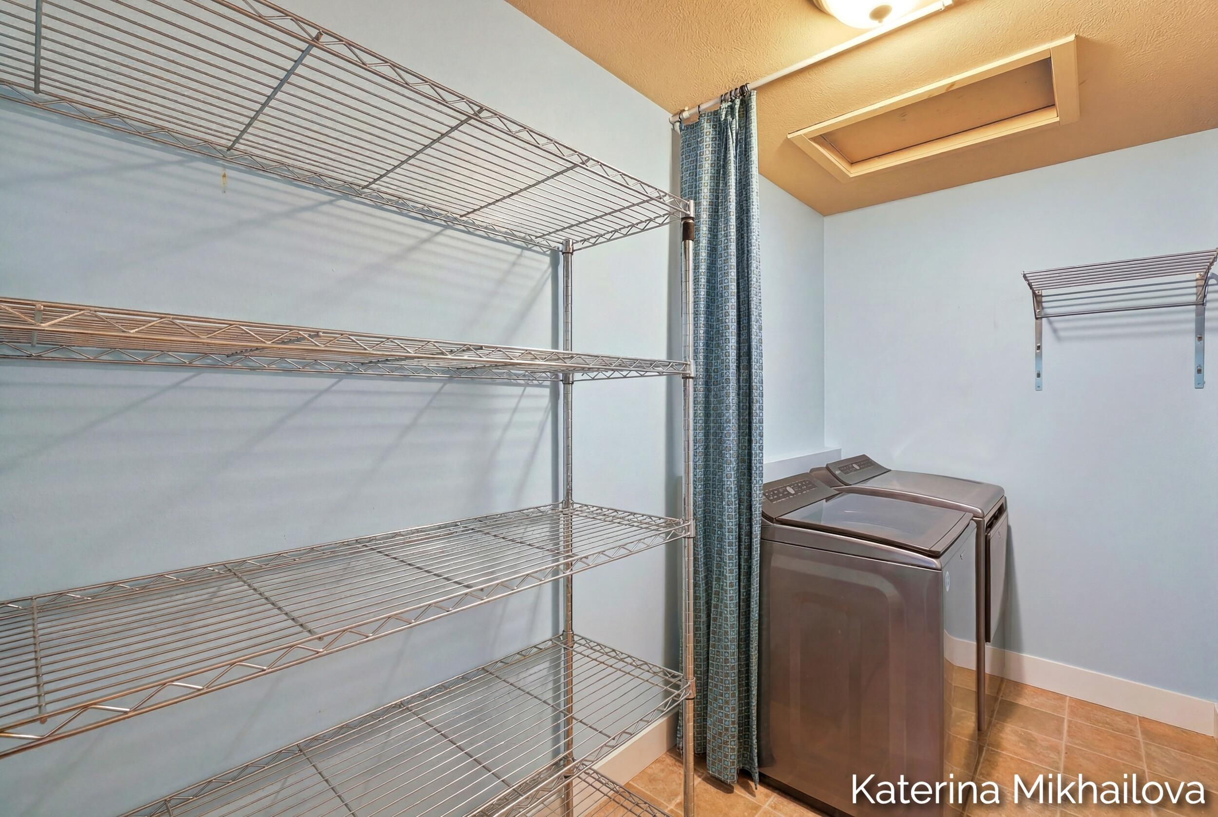 651 Ludington Avenue Property Photo 39