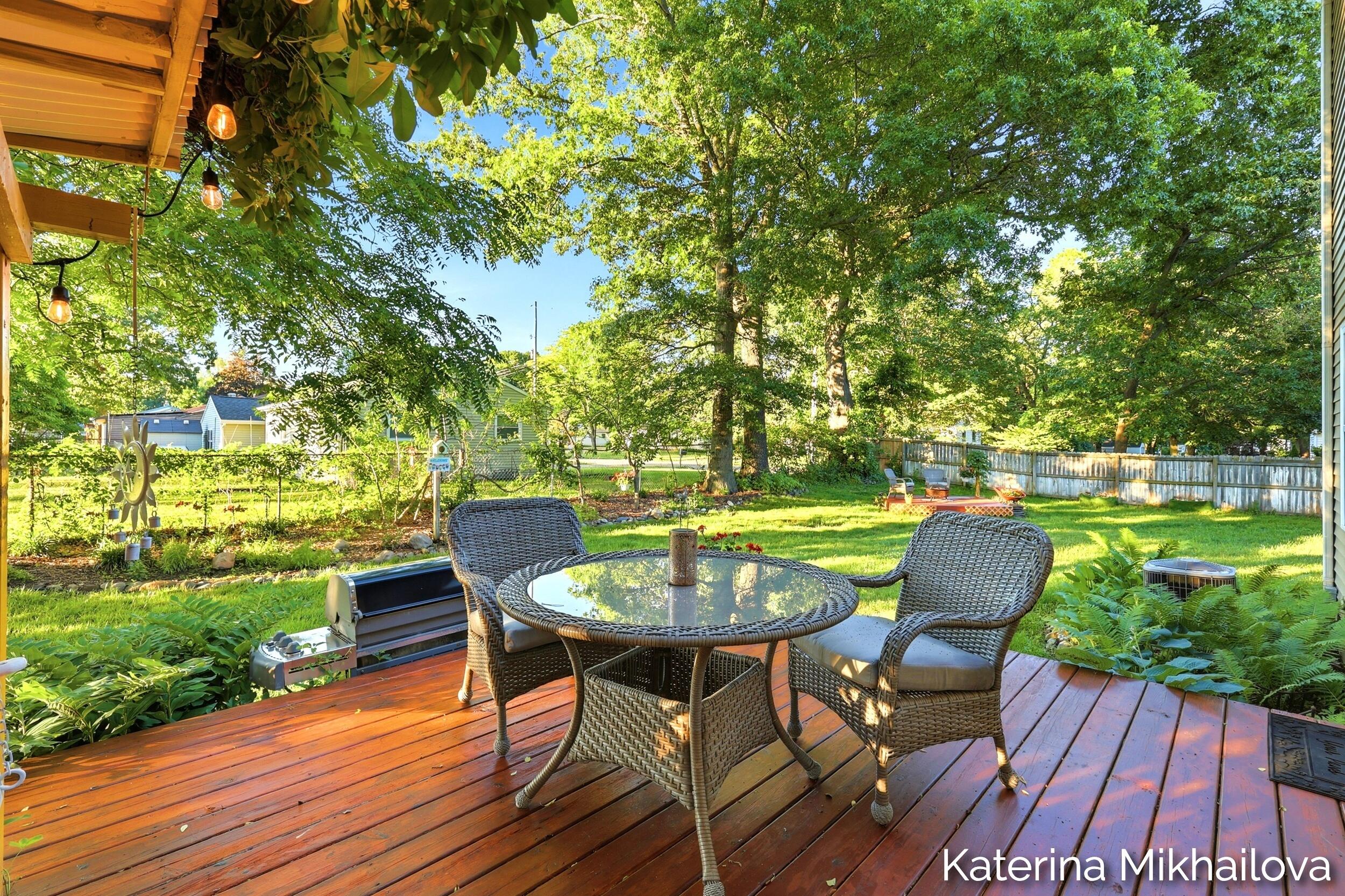 651 Ludington Avenue Property Photo 40