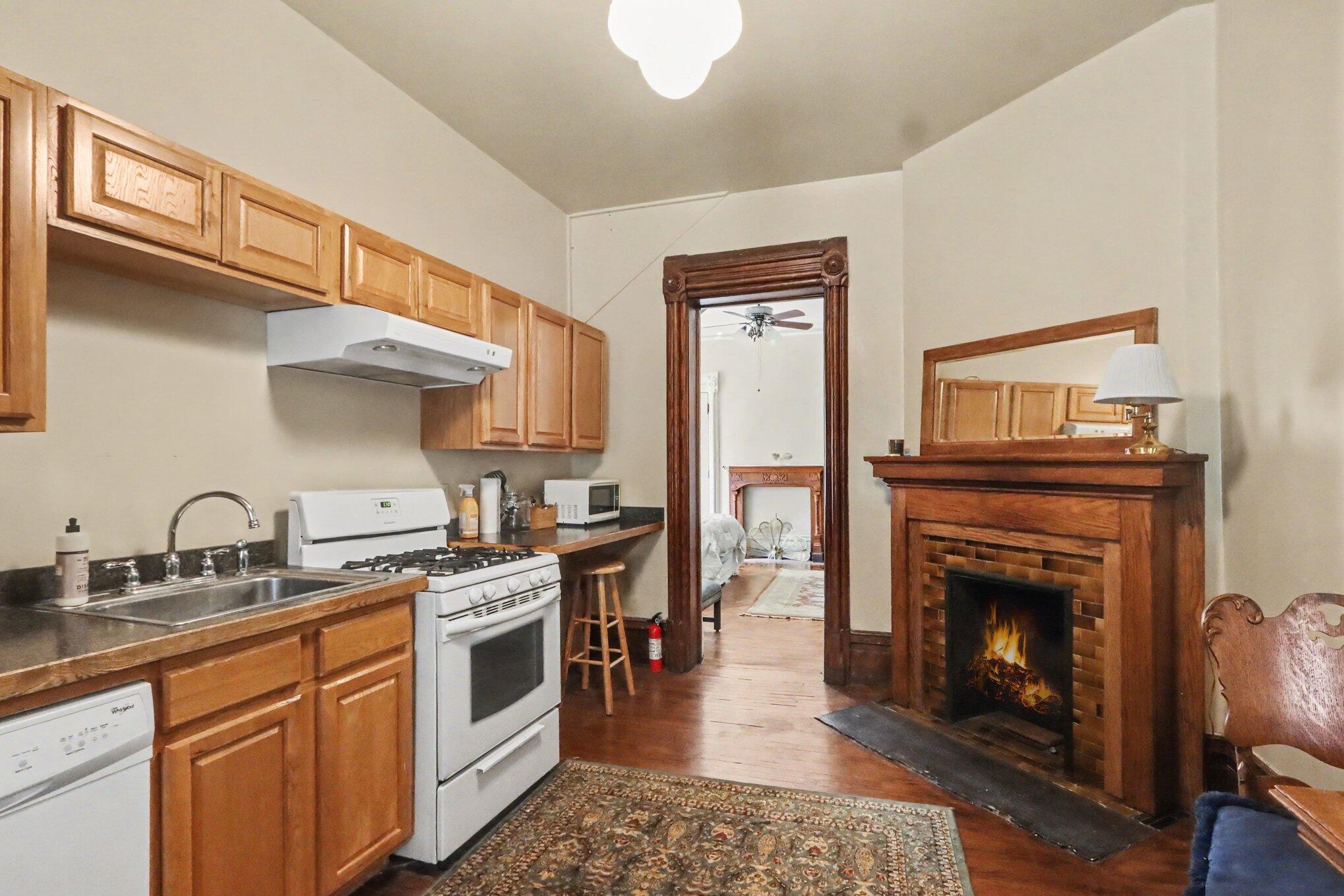 916 W Kalamazoo Avenue Property Photo 18