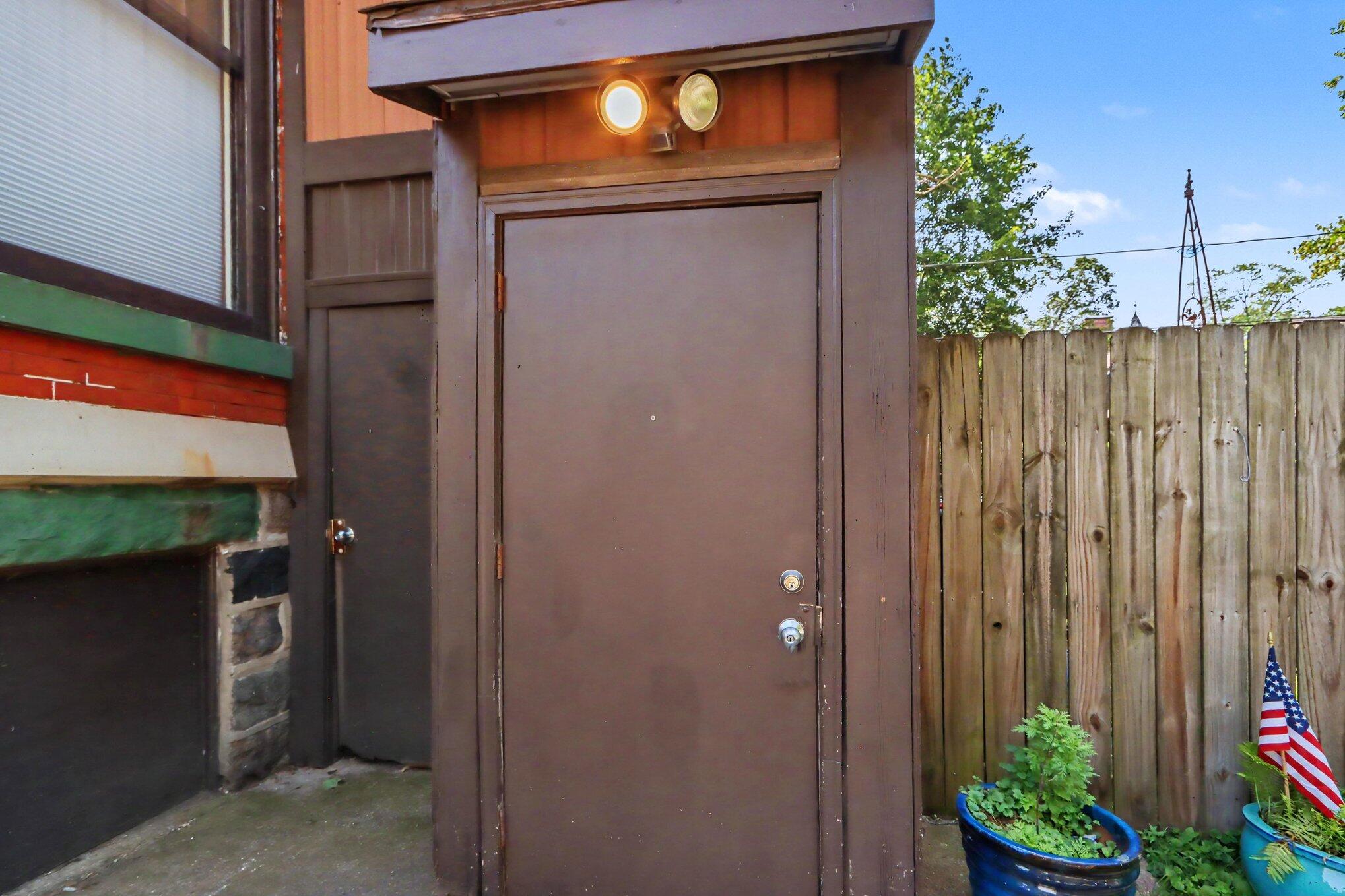 916 W Kalamazoo Avenue Property Photo 37