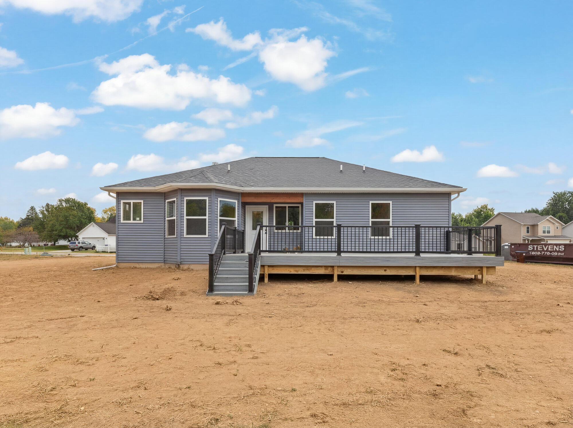 2815 Gady Pines Drive Property Photo 2