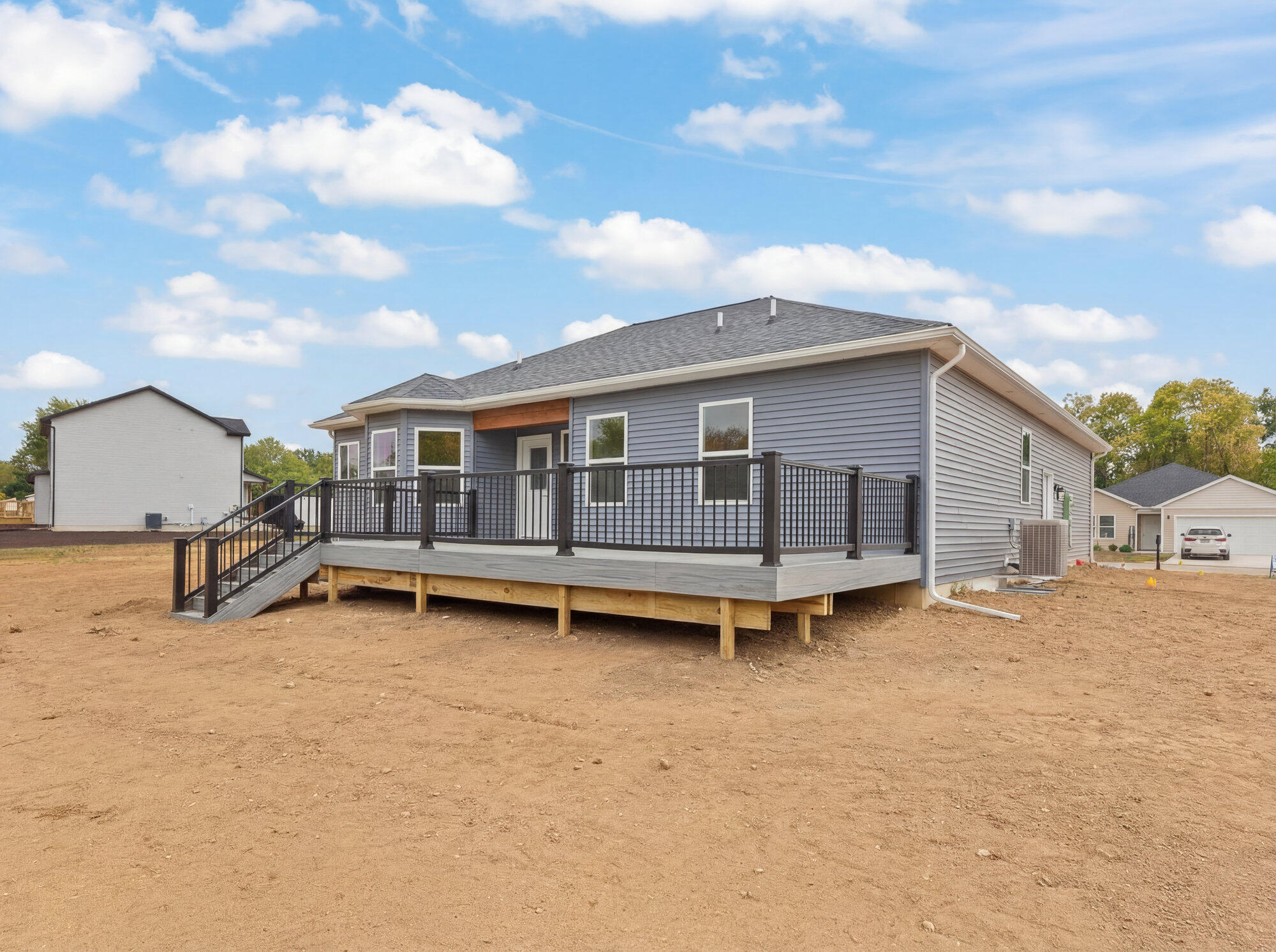 2815 Gady Pines Drive Property Photo 3