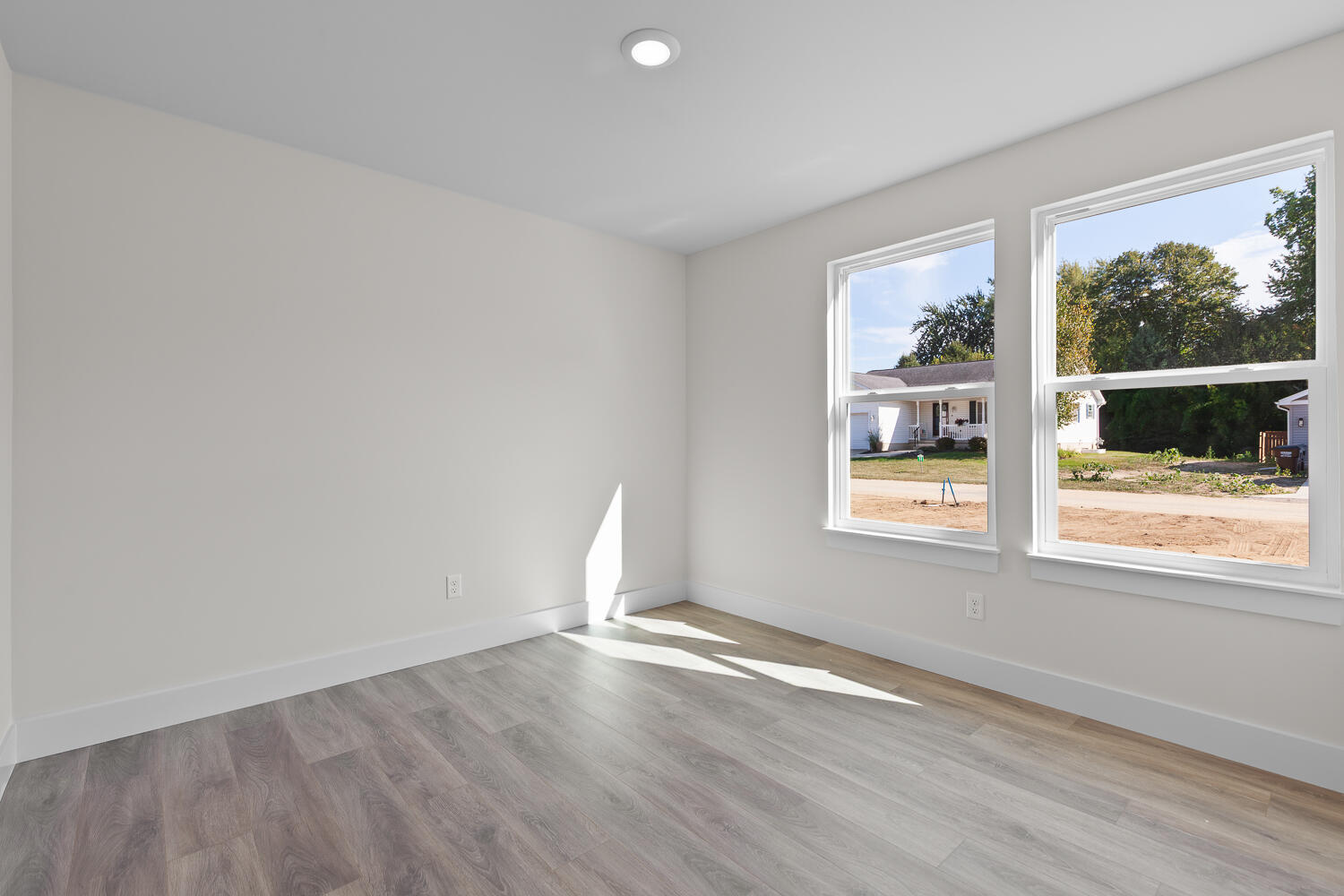 2815 Gady Pines Drive Property Photo 15