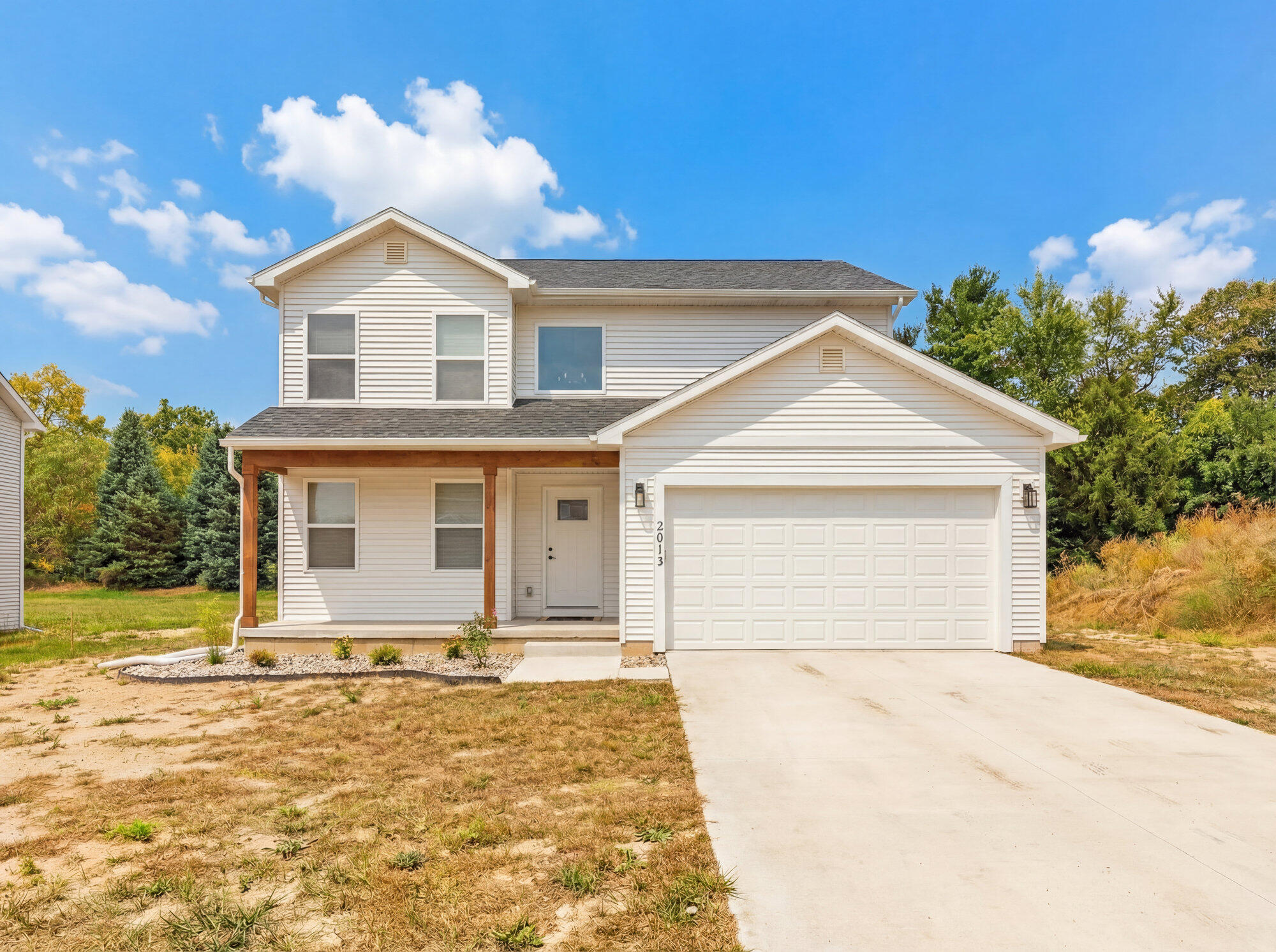 2819 Gady Pines Drive Property Photo 1