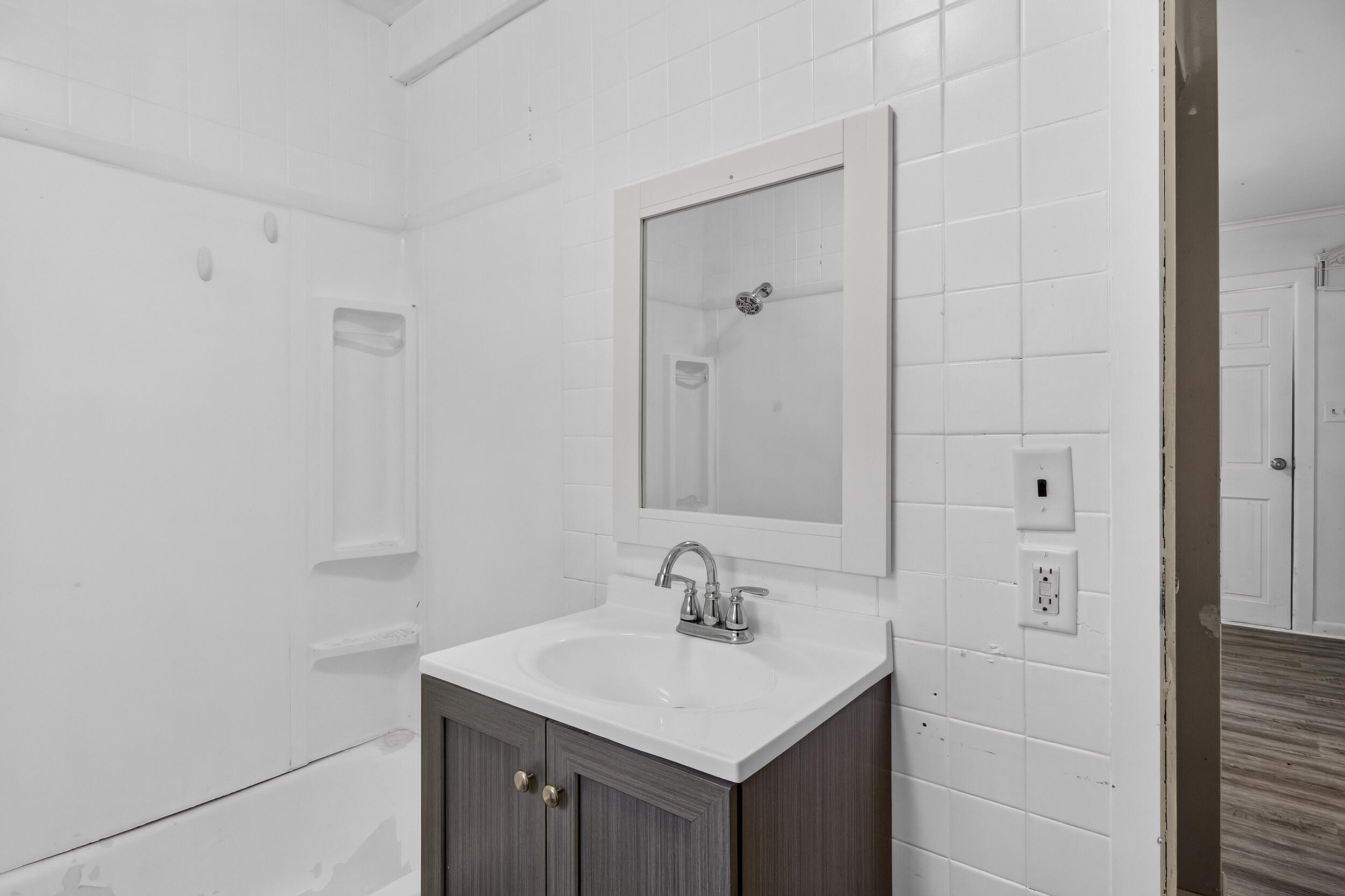 308 N State Street Property Photo 19