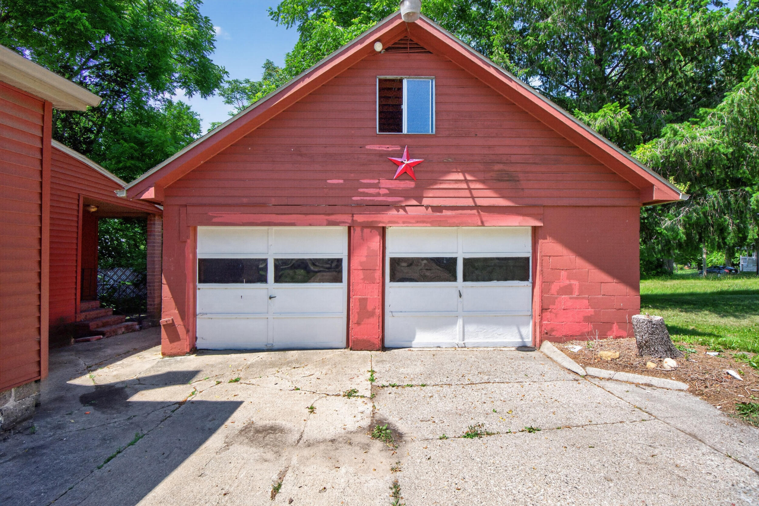 308 N State Street Property Photo 26