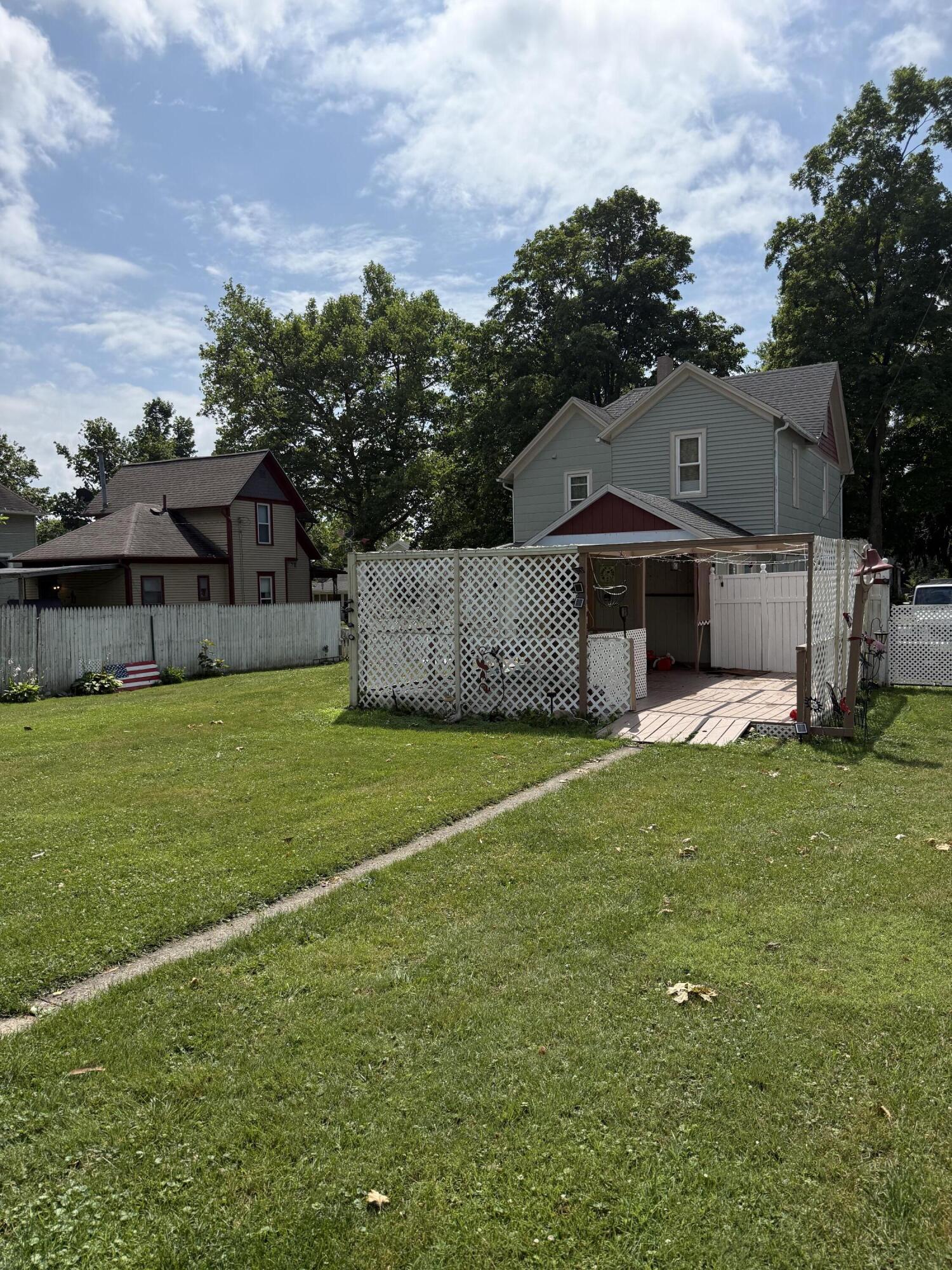 645 State Street Property Photo 25
