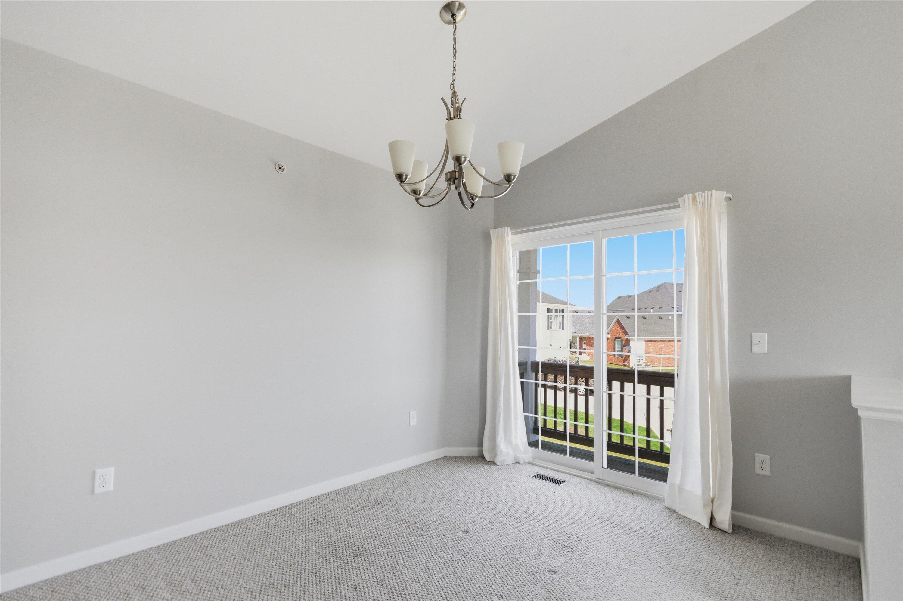 1304 Riversedge Drive Property Photo 6