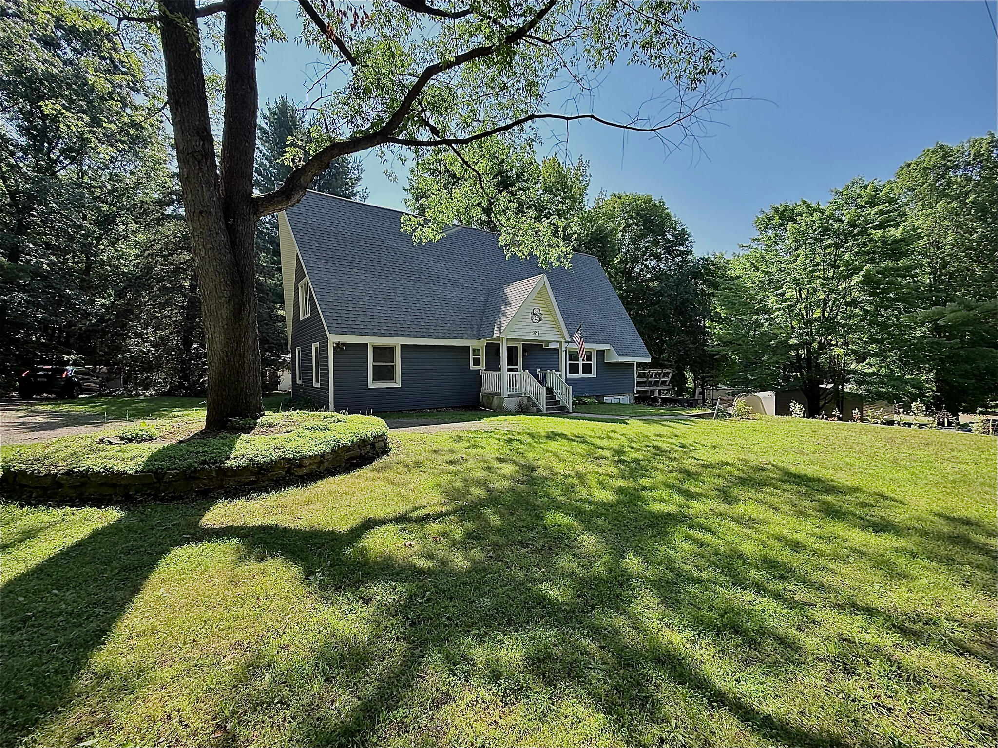 3851 21st Street Property Photo 2