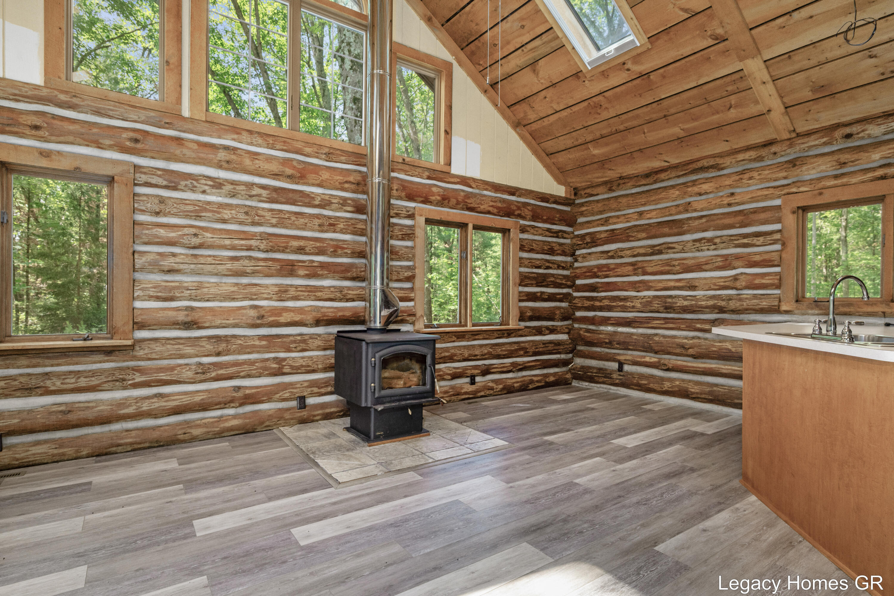11332 Henderson Road Property Photo 6