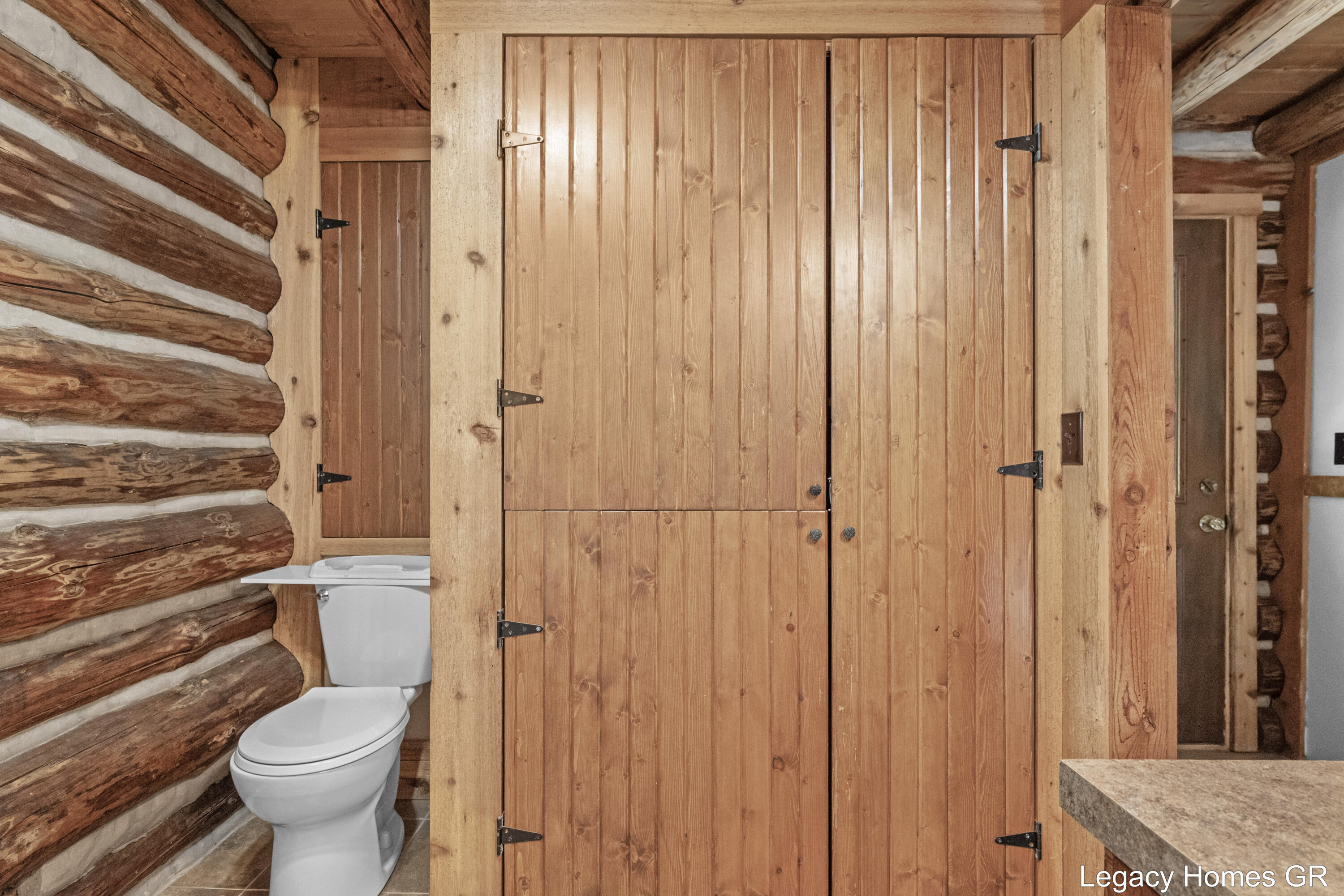 11332 Henderson Road Property Photo 15