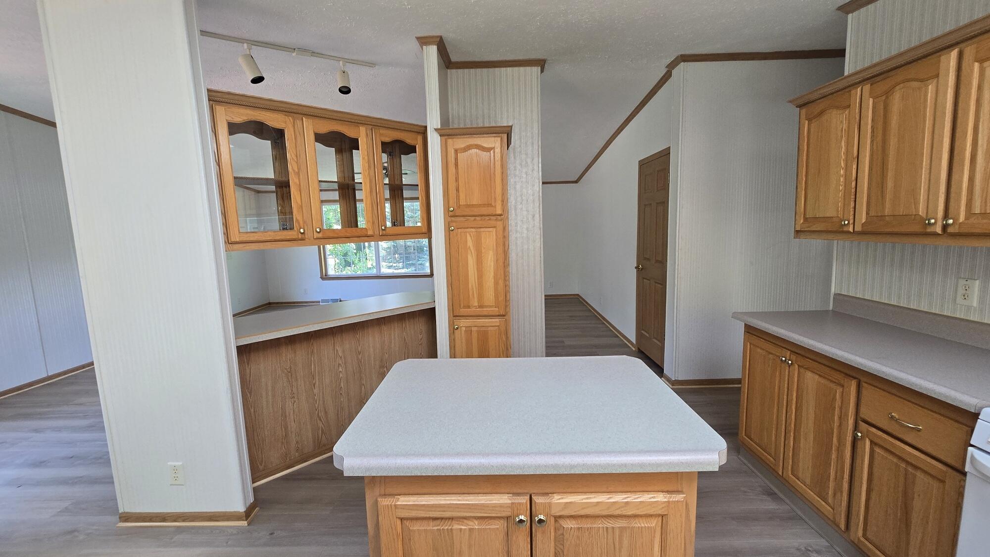 6700 Lorne Drive Property Photo 7
