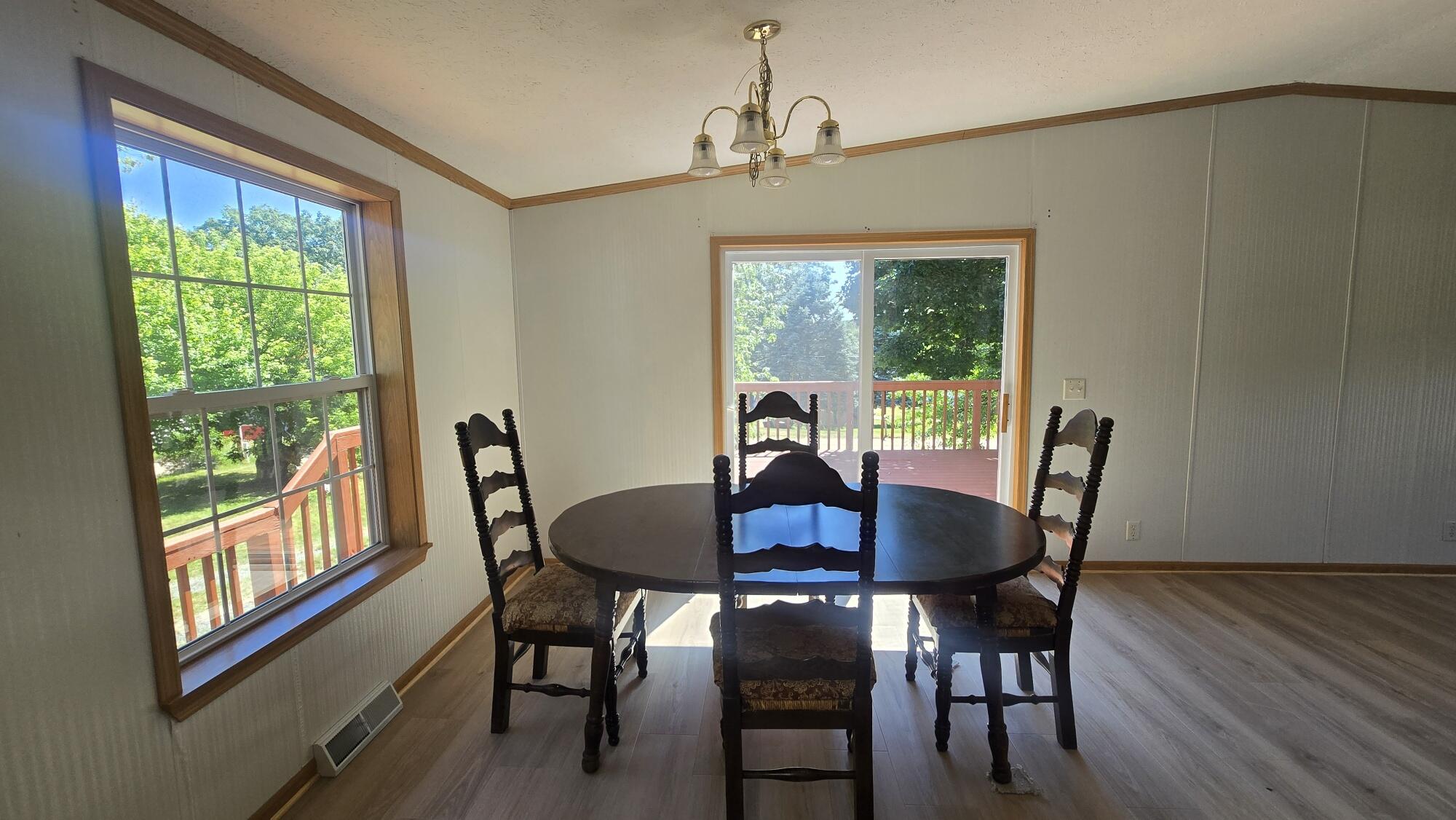6700 Lorne Drive Property Photo 11