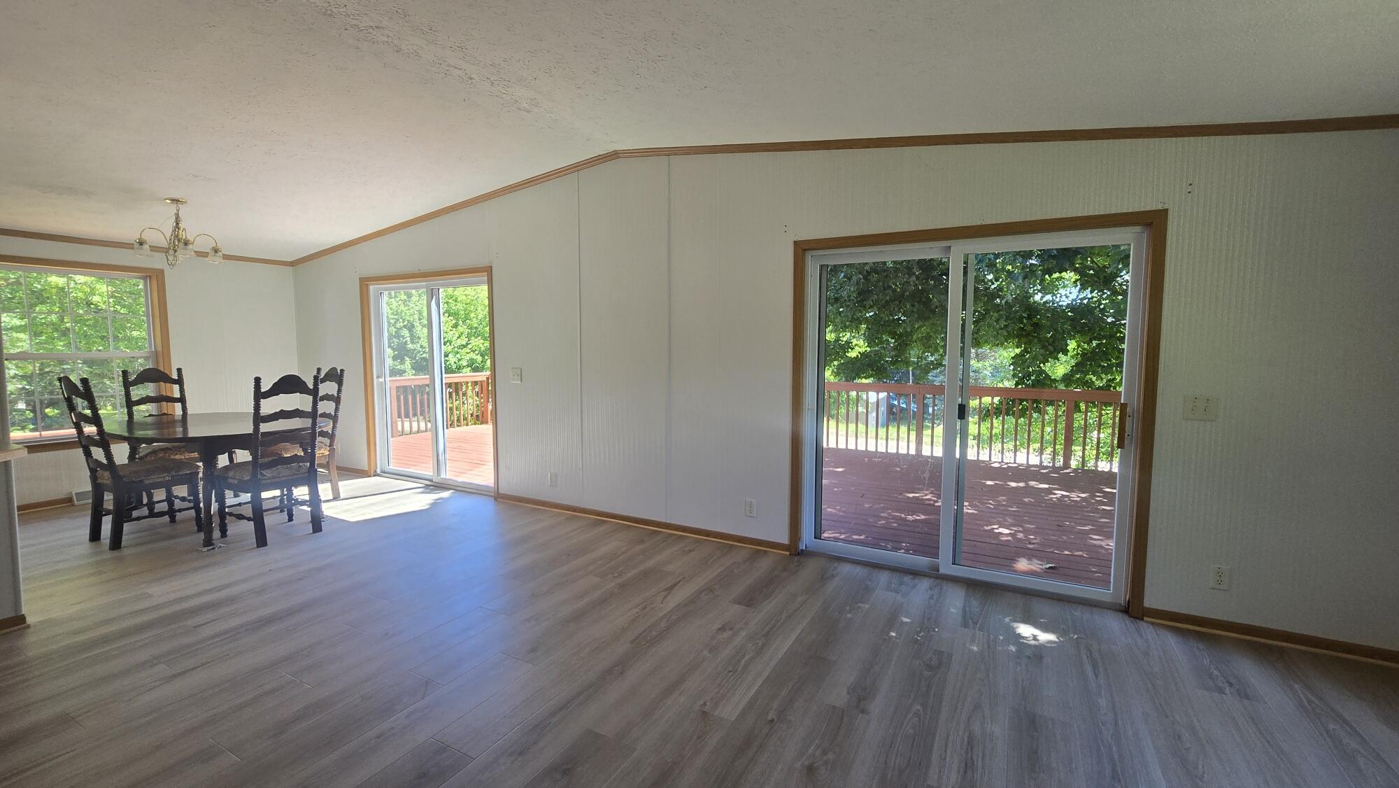 6700 Lorne Drive Property Photo 12