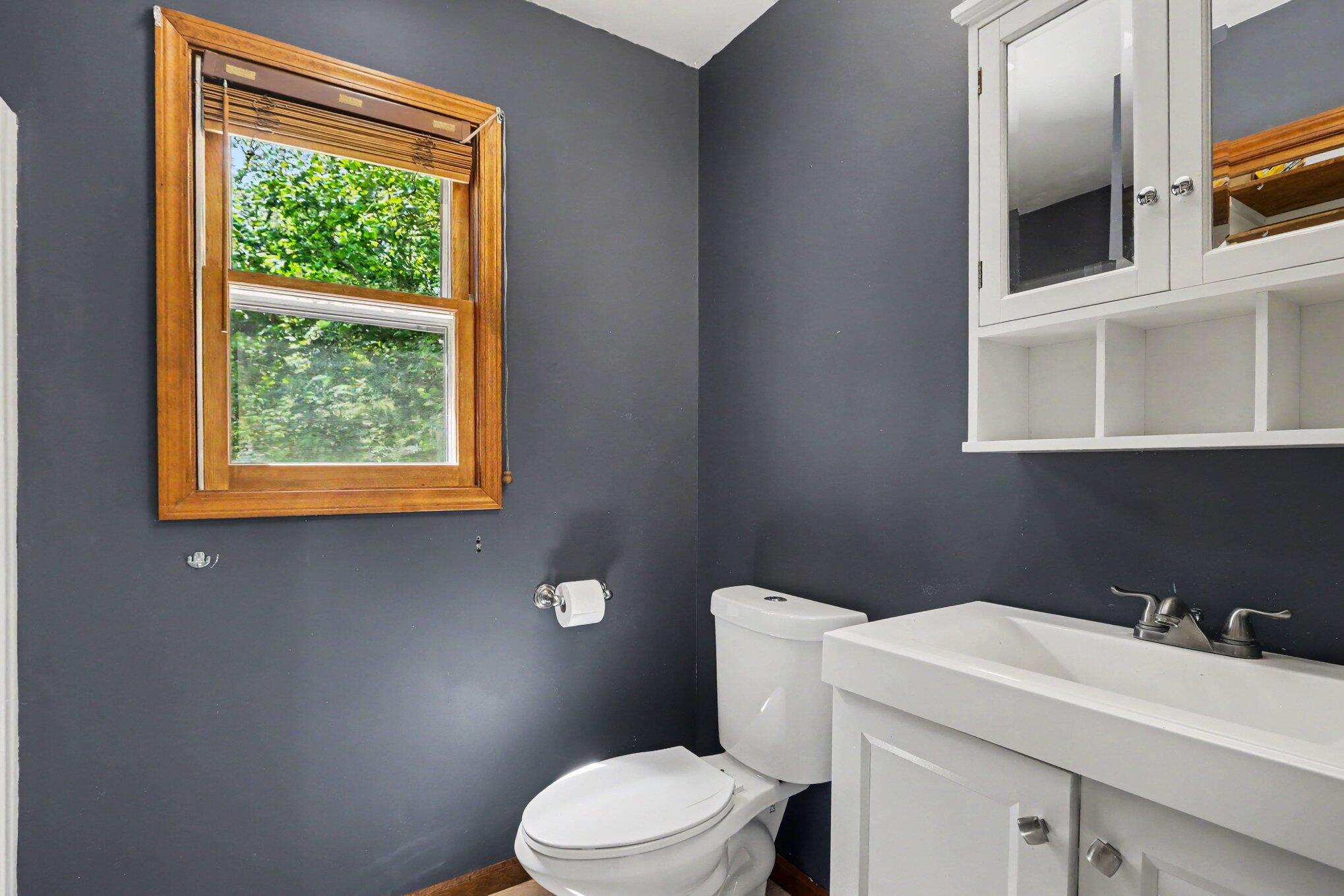 15068 Millard Road Property Photo 19
