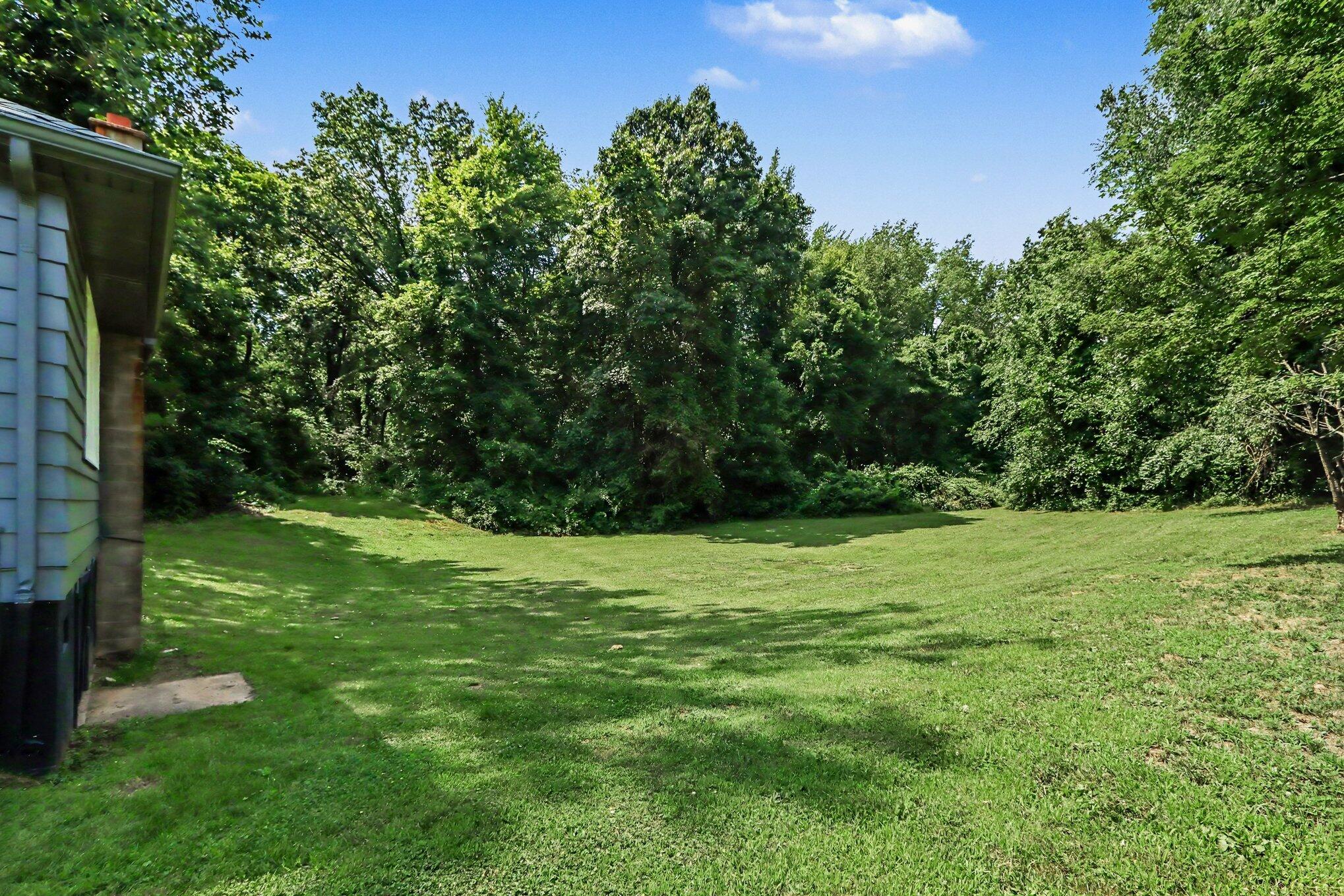 15068 Millard Road Property Photo 25