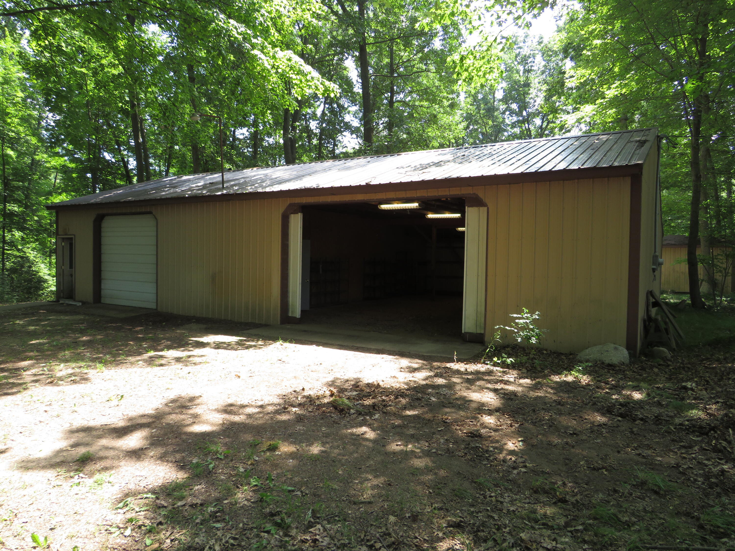 11000 N Vickeryville Road Property Photo 38